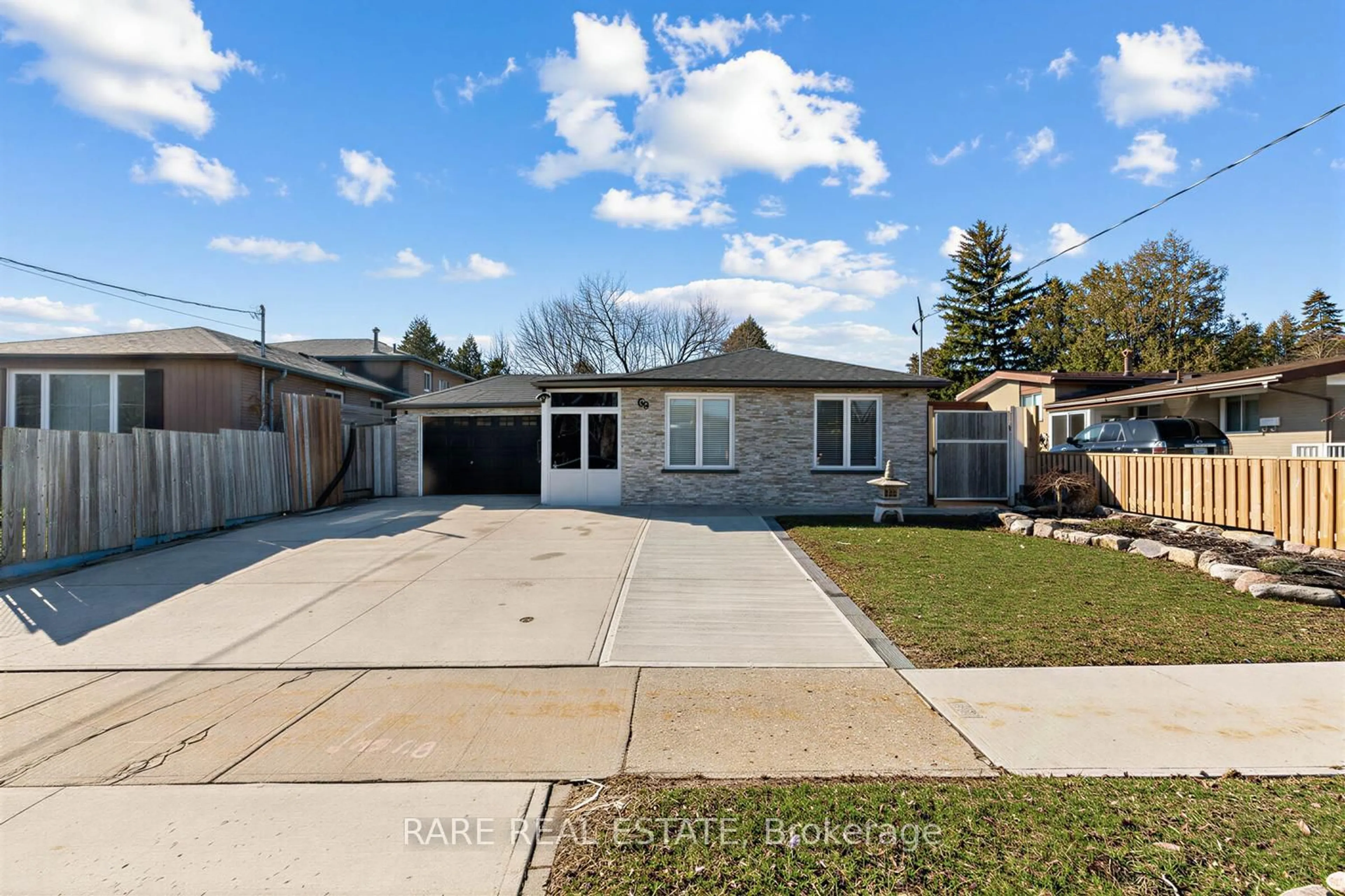 A pic from outside/outdoor area/front of a property/back of a property/a pic from drone, street for 69 Fletcherdon Cres, Toronto Ontario M3N 1S2
