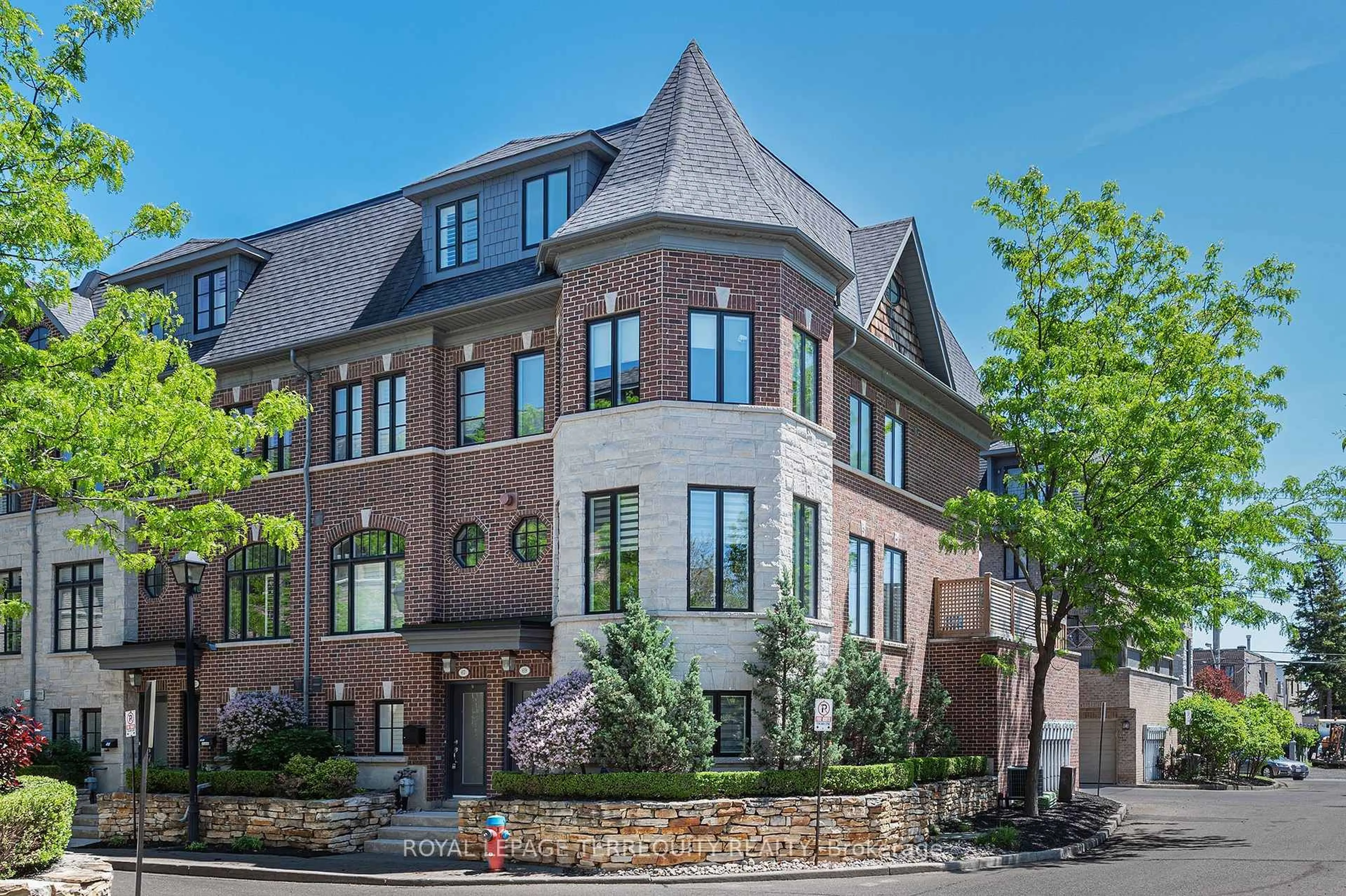 Home with brick exterior material, street for 69 Lobo Mews, Toronto Ontario M8Z 0B2