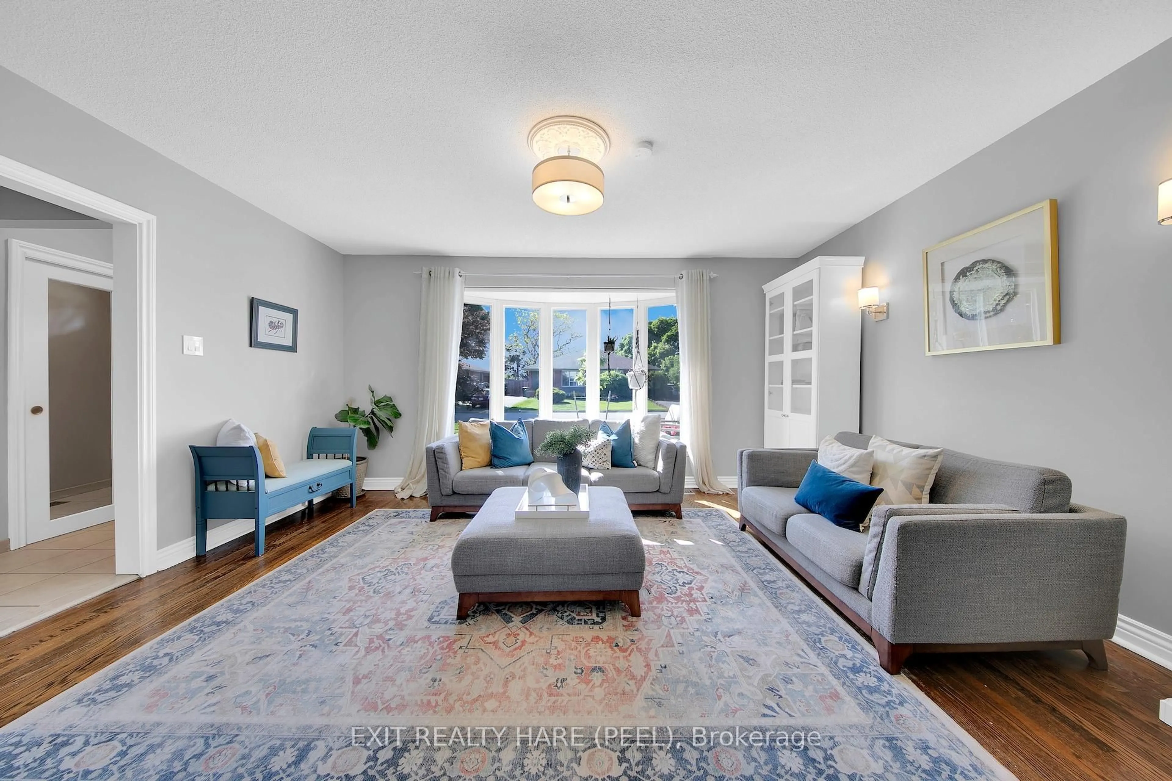 Living room with furniture, unknown for 84 Addington Cres, Brampton Ontario L6T 2R3