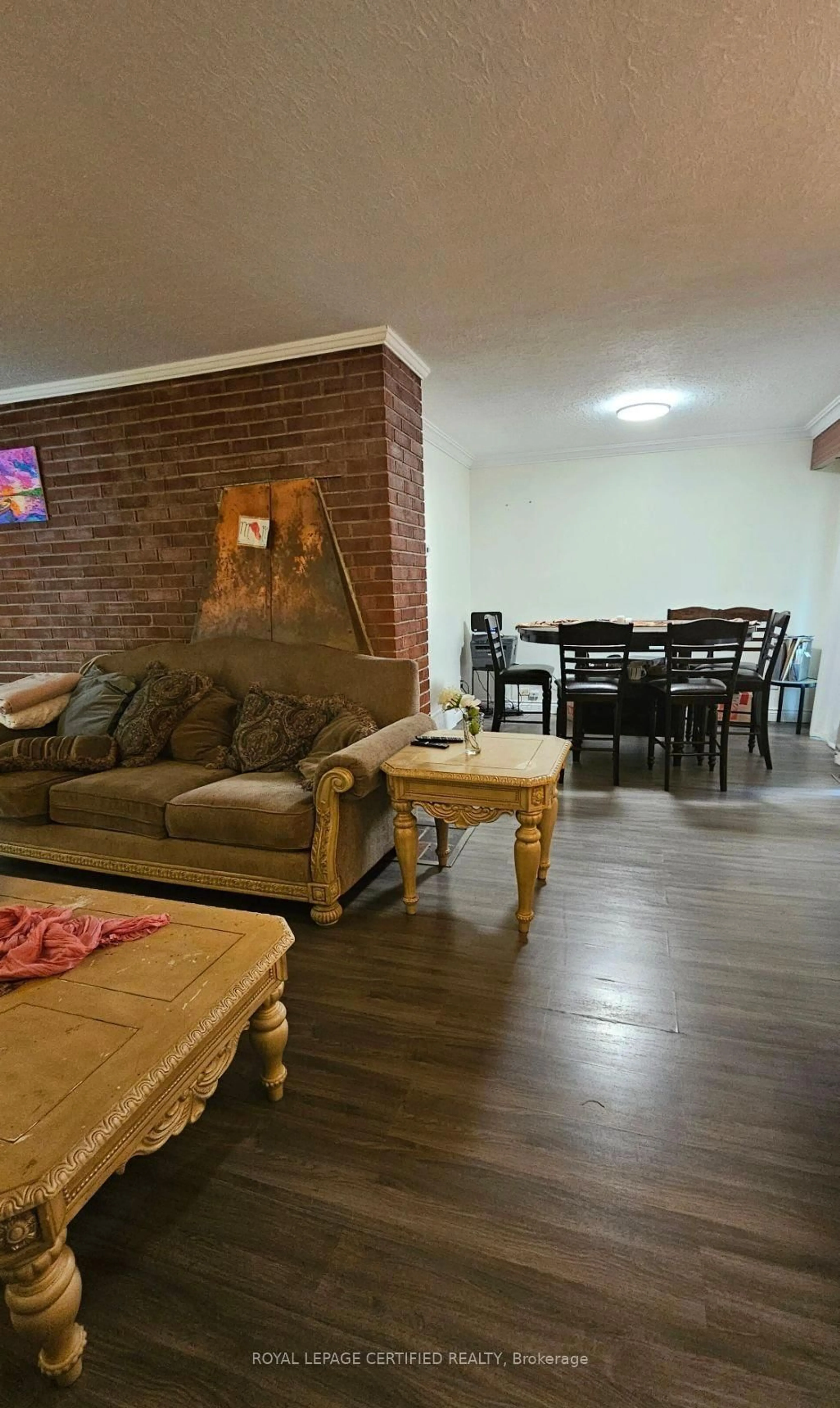 Living room with furniture, wood/laminate floor for 1373 Hixon St, Oakville Ontario L6L 1R9