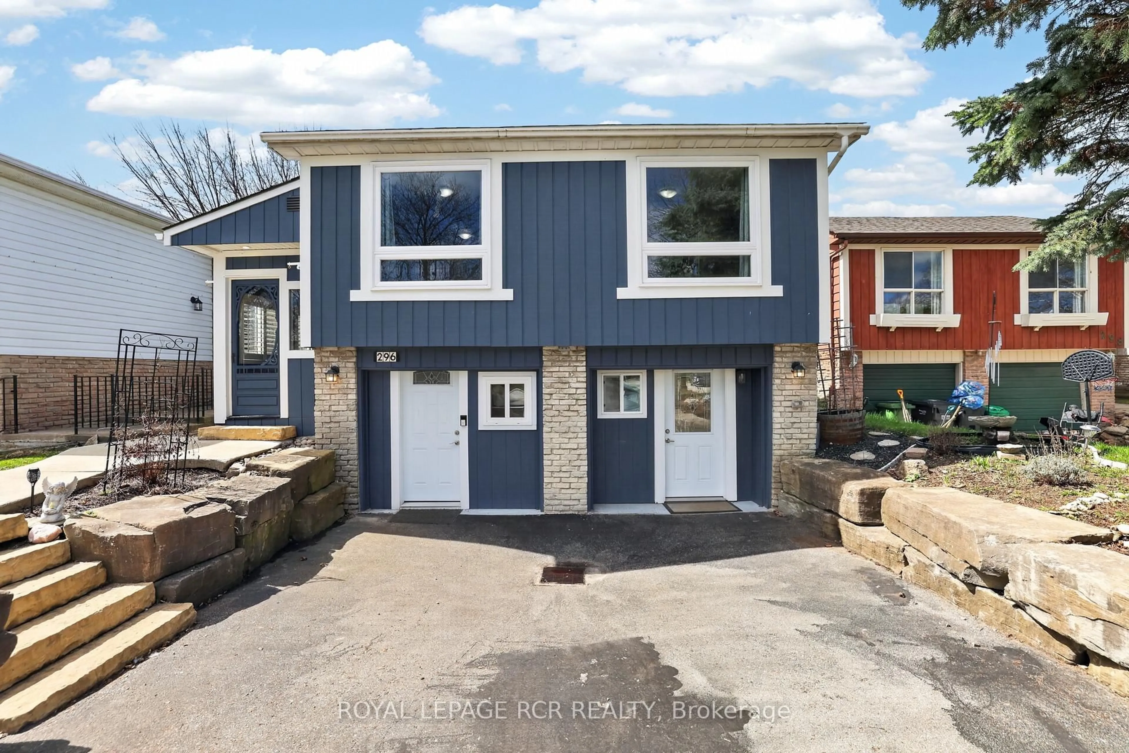 Home with vinyl exterior material, street for 296 Whitehead Cres, Caledon Ontario L7E 3Y1