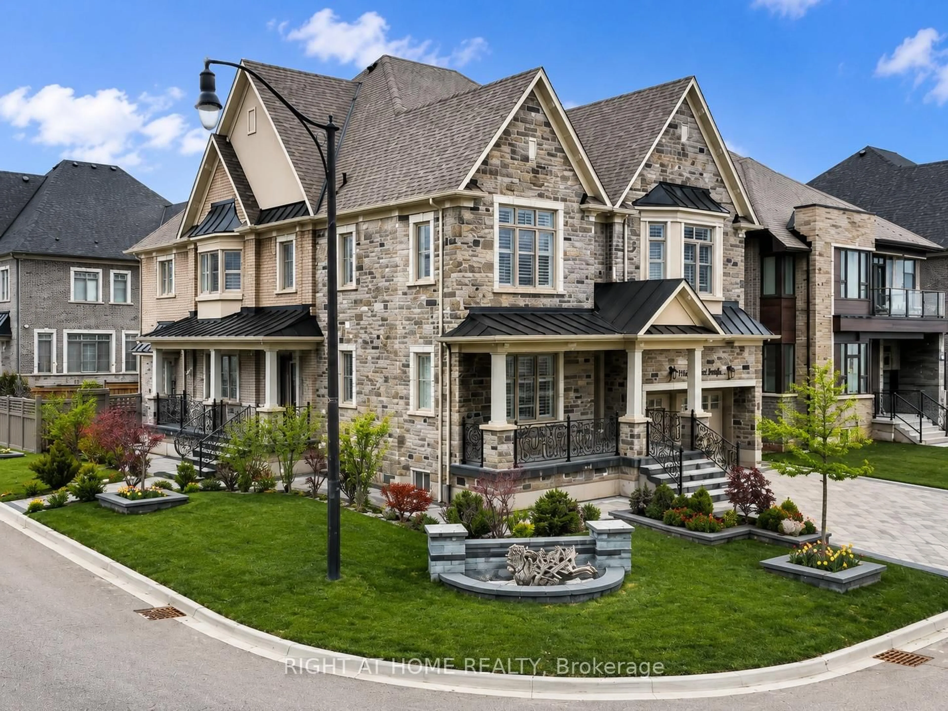Home with brick exterior material, street for 12 Hackwood Hts Hackwood Hts, Brampton Ontario L6X 5R2