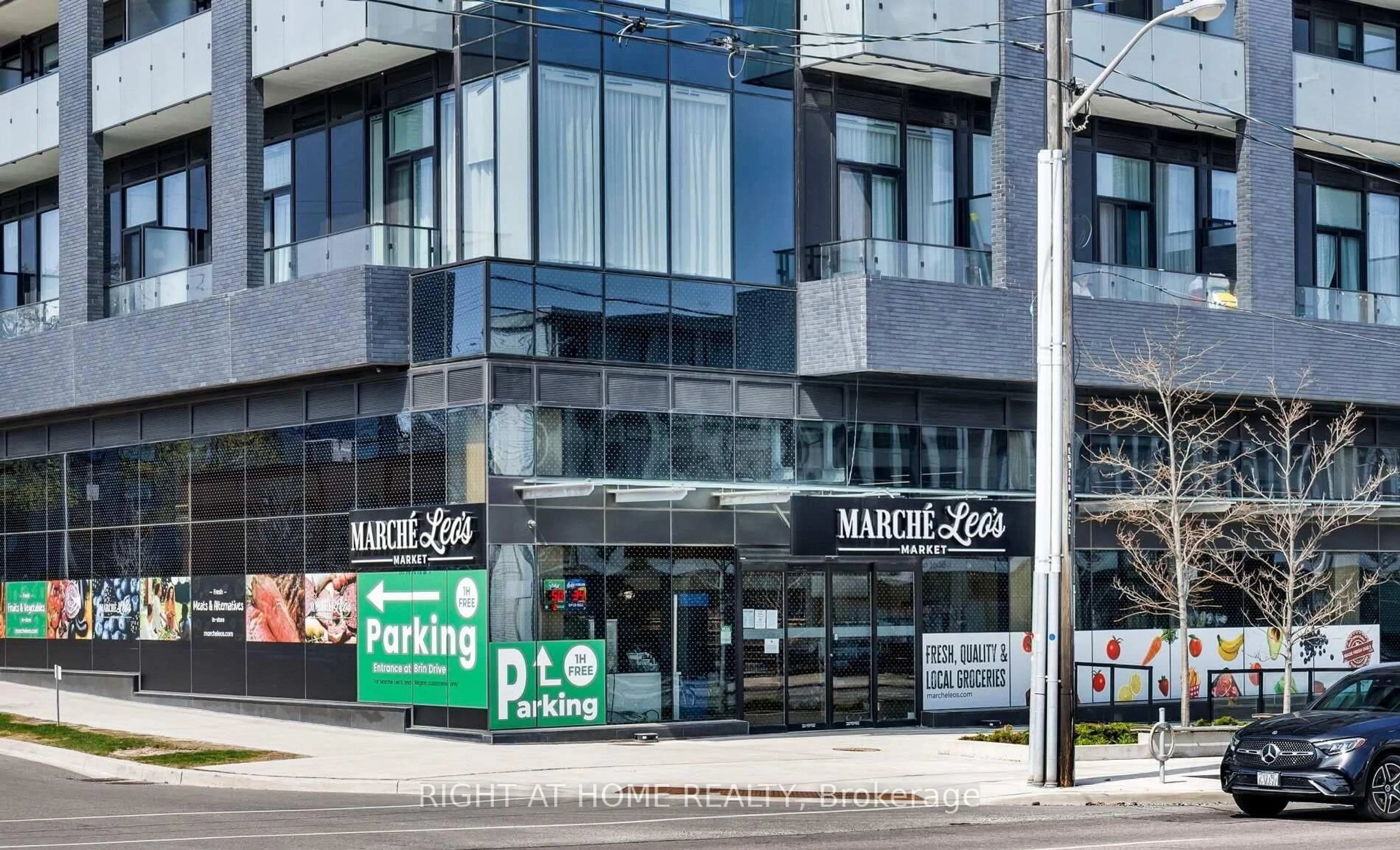 Unknown for 4208 Dundas St #611, Toronto Ontario M8X 1Y6