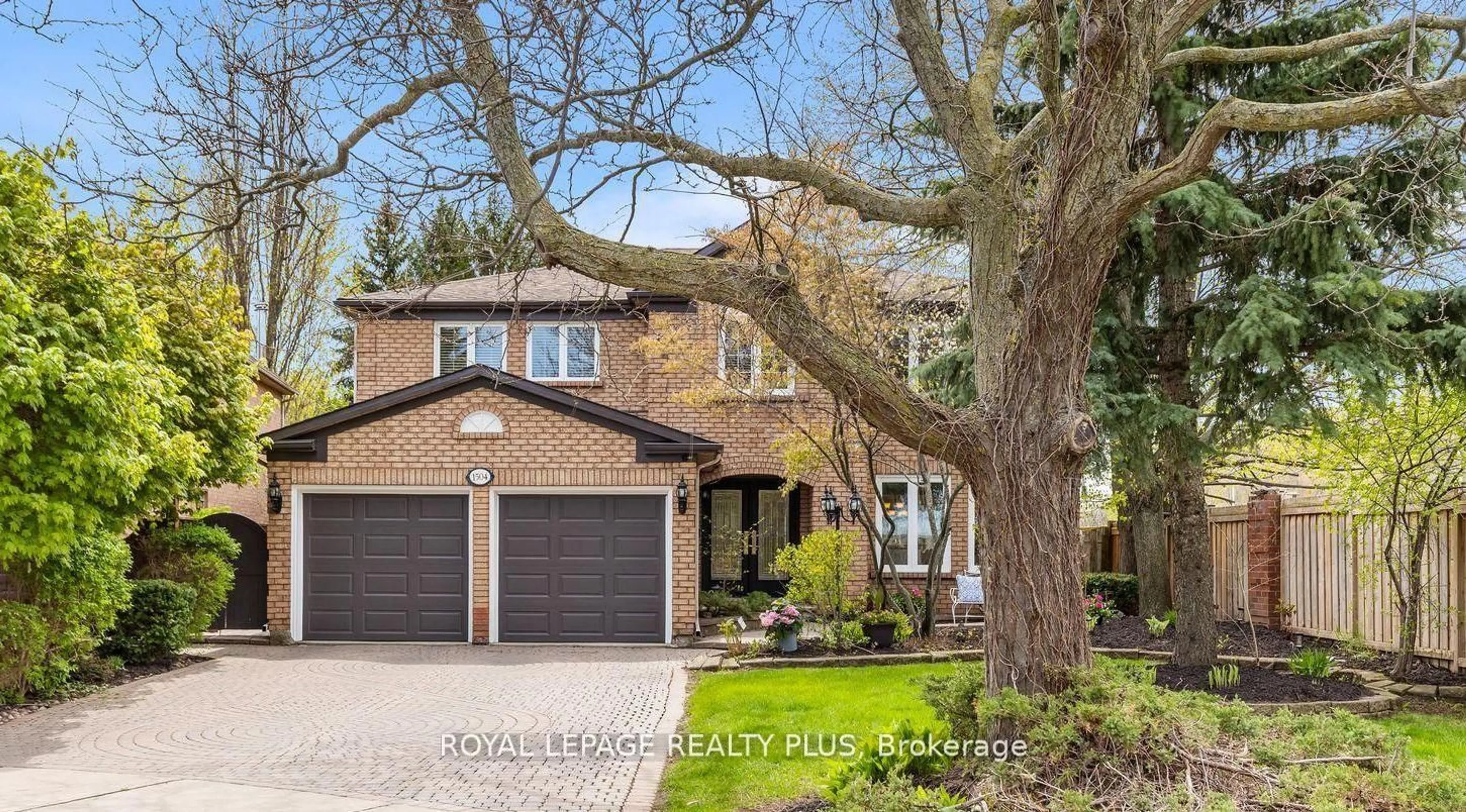 Home with brick exterior material, street for 1504 Tanner Crt, Oakville Ontario L6M 2Z3