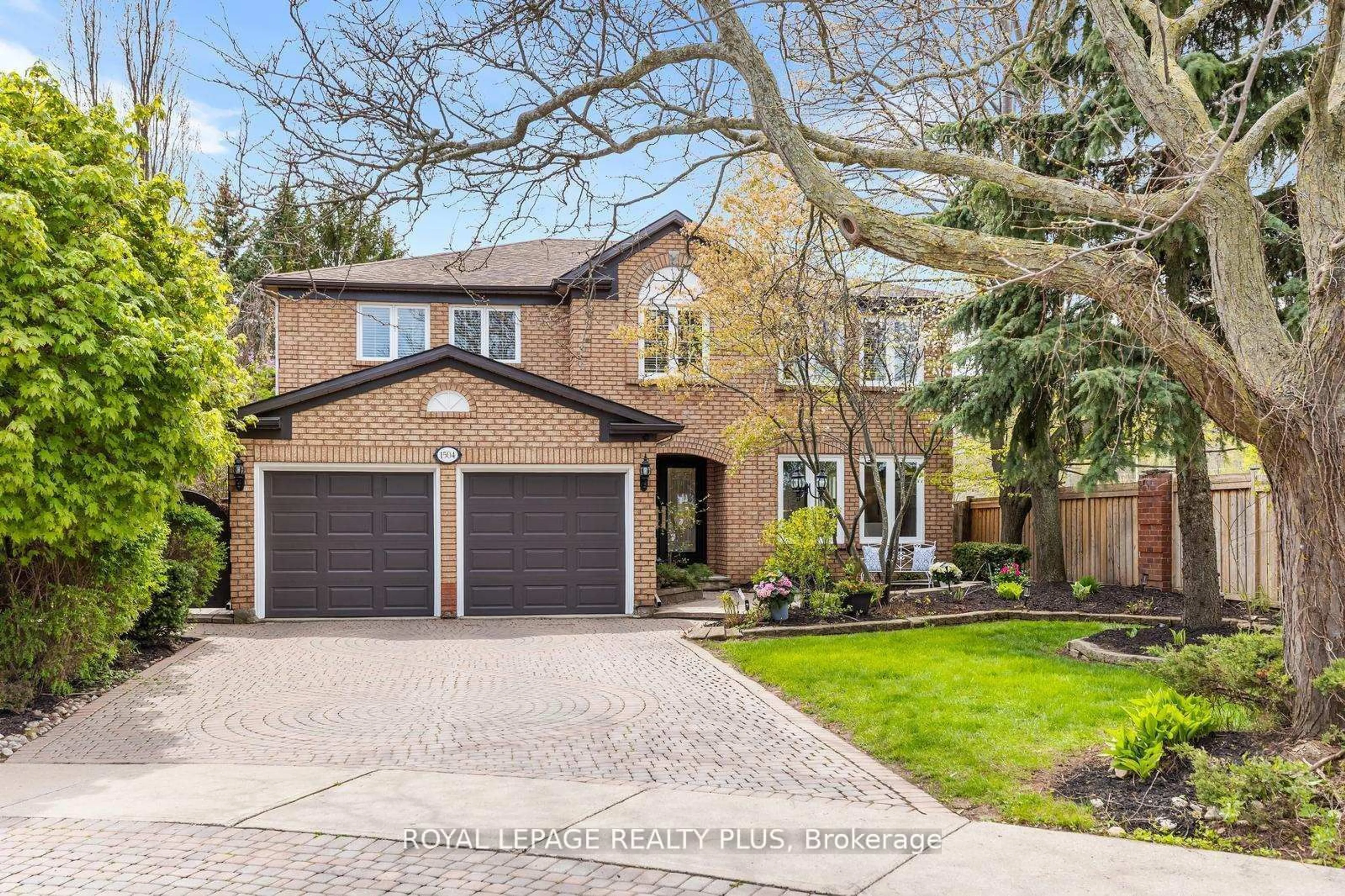 Home with brick exterior material, street for 1504 Tanner Crt, Oakville Ontario L6M 2Z3
