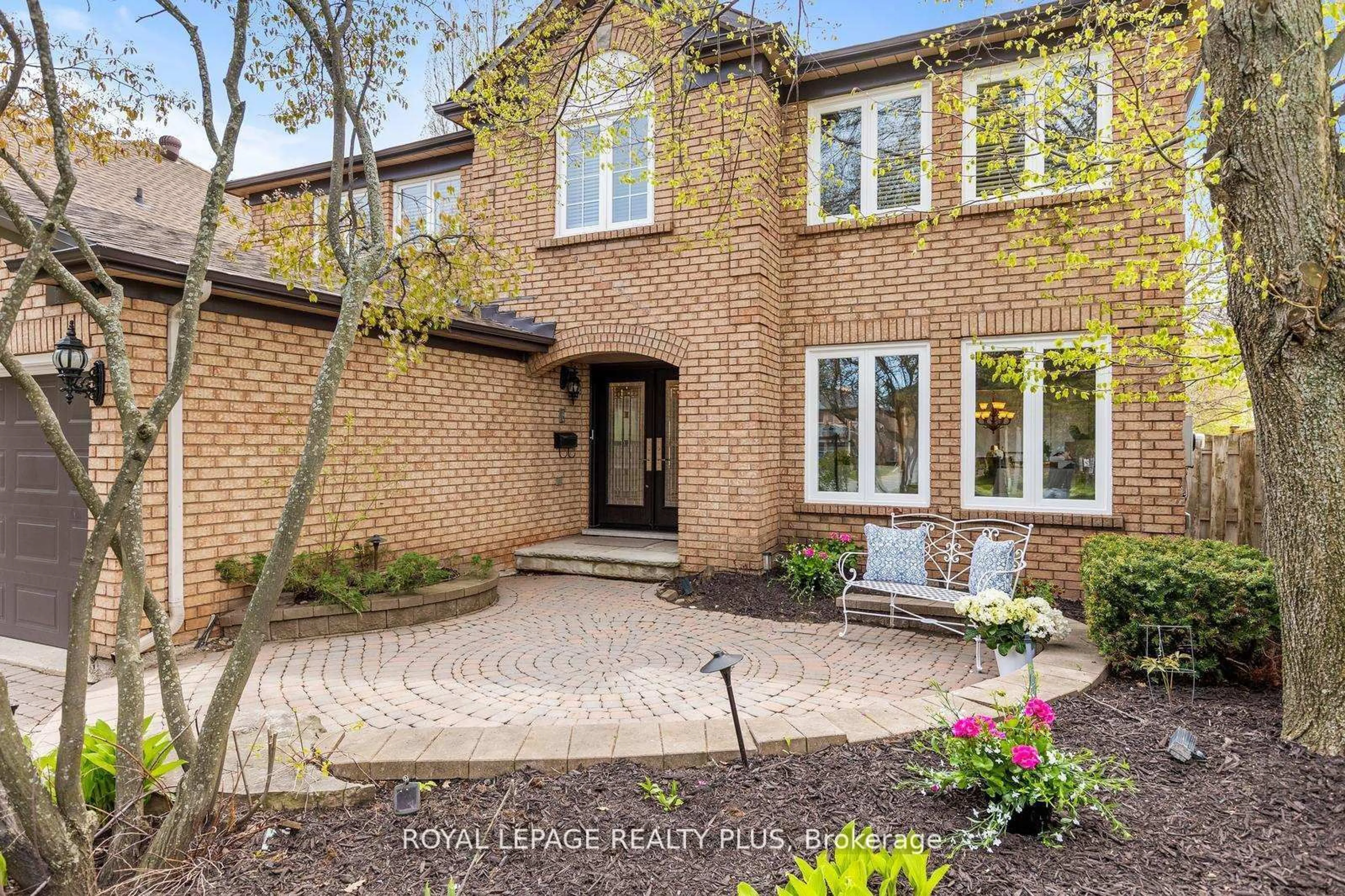Home with brick exterior material, street for 1504 Tanner Crt, Oakville Ontario L6M 2Z3