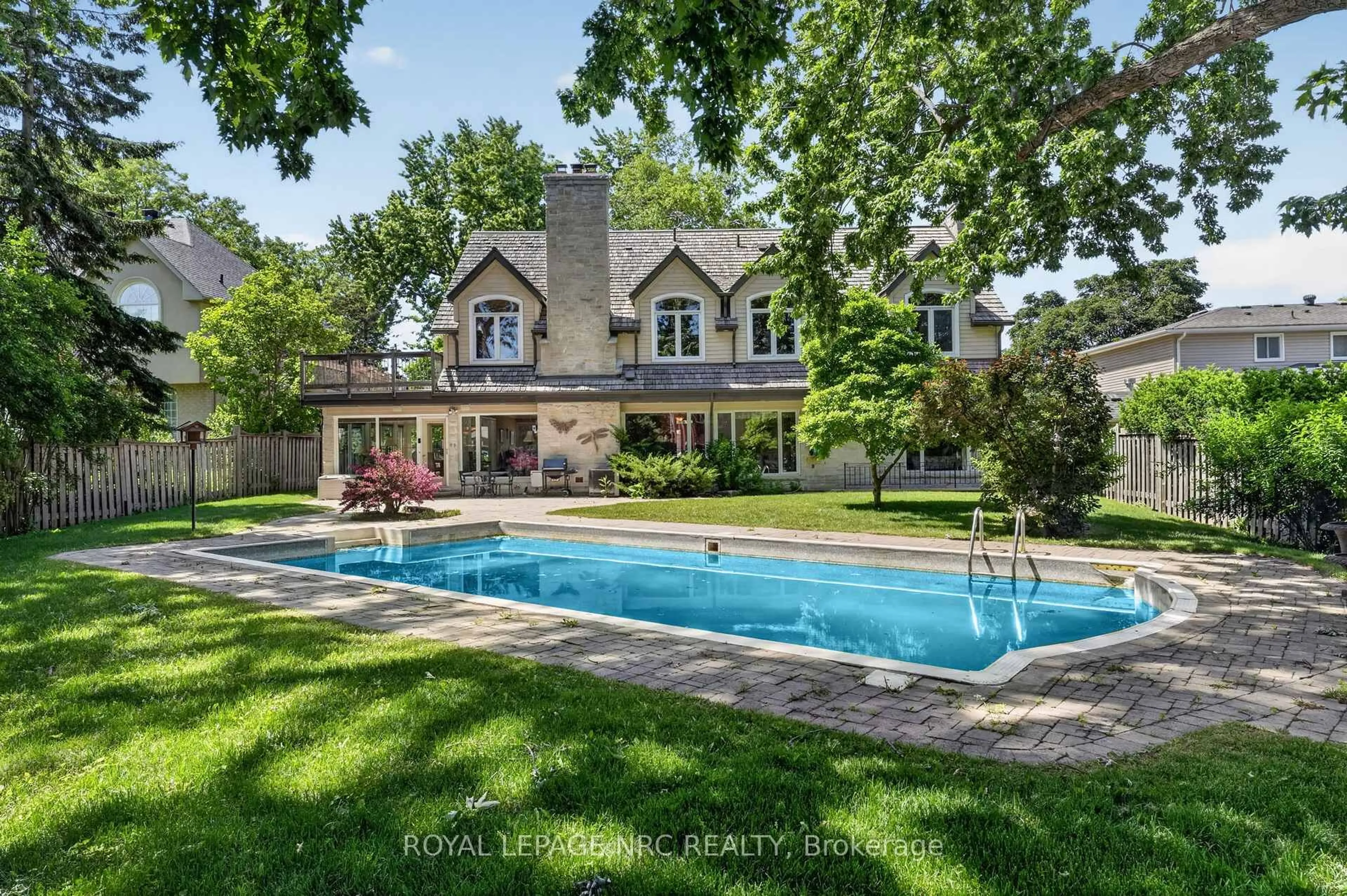 Pool for 2158 Fowler Lane, Mississauga Ontario L5K 1B8