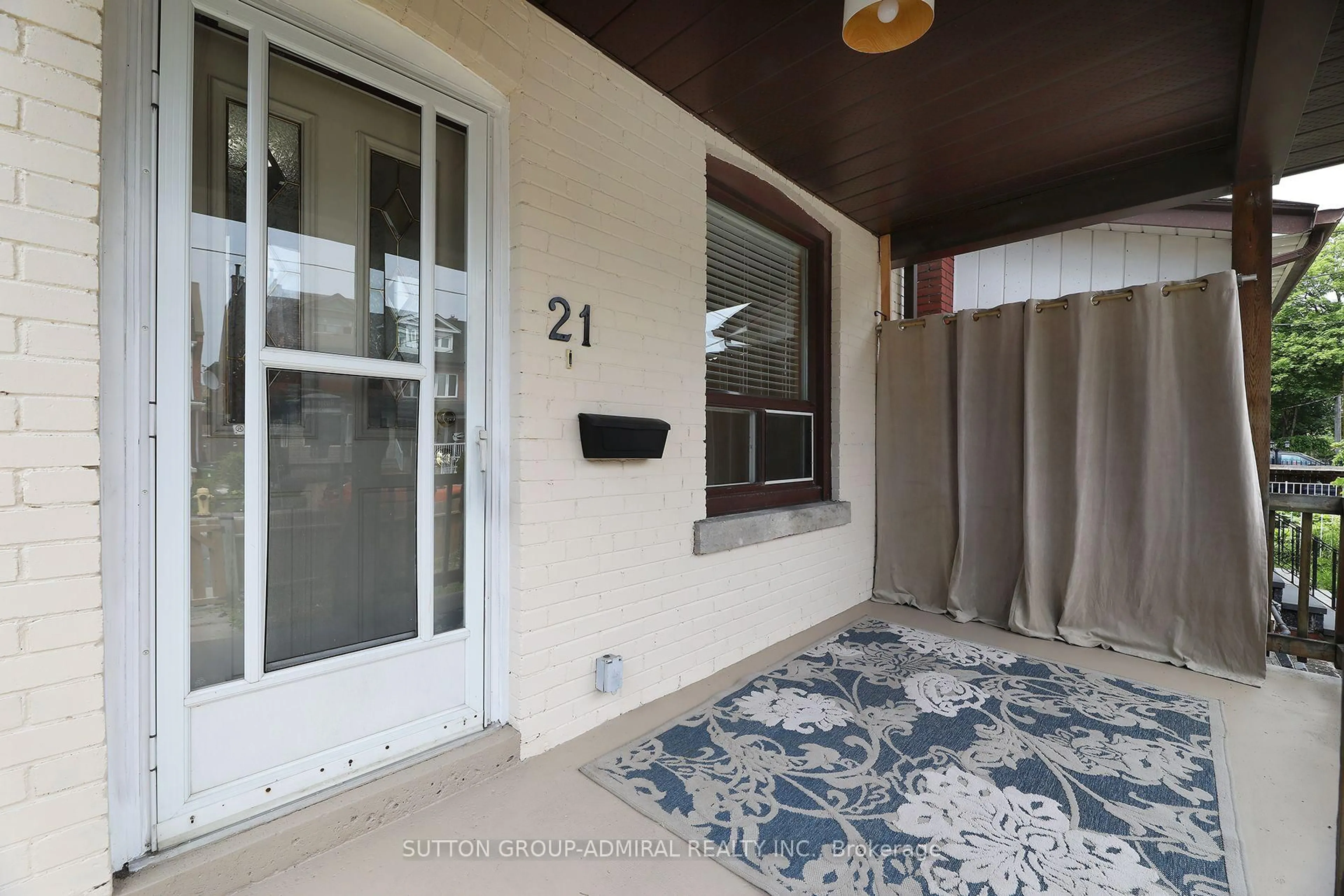 Unknown for 21 Wallace Ave, Toronto Ontario M6H 1T6