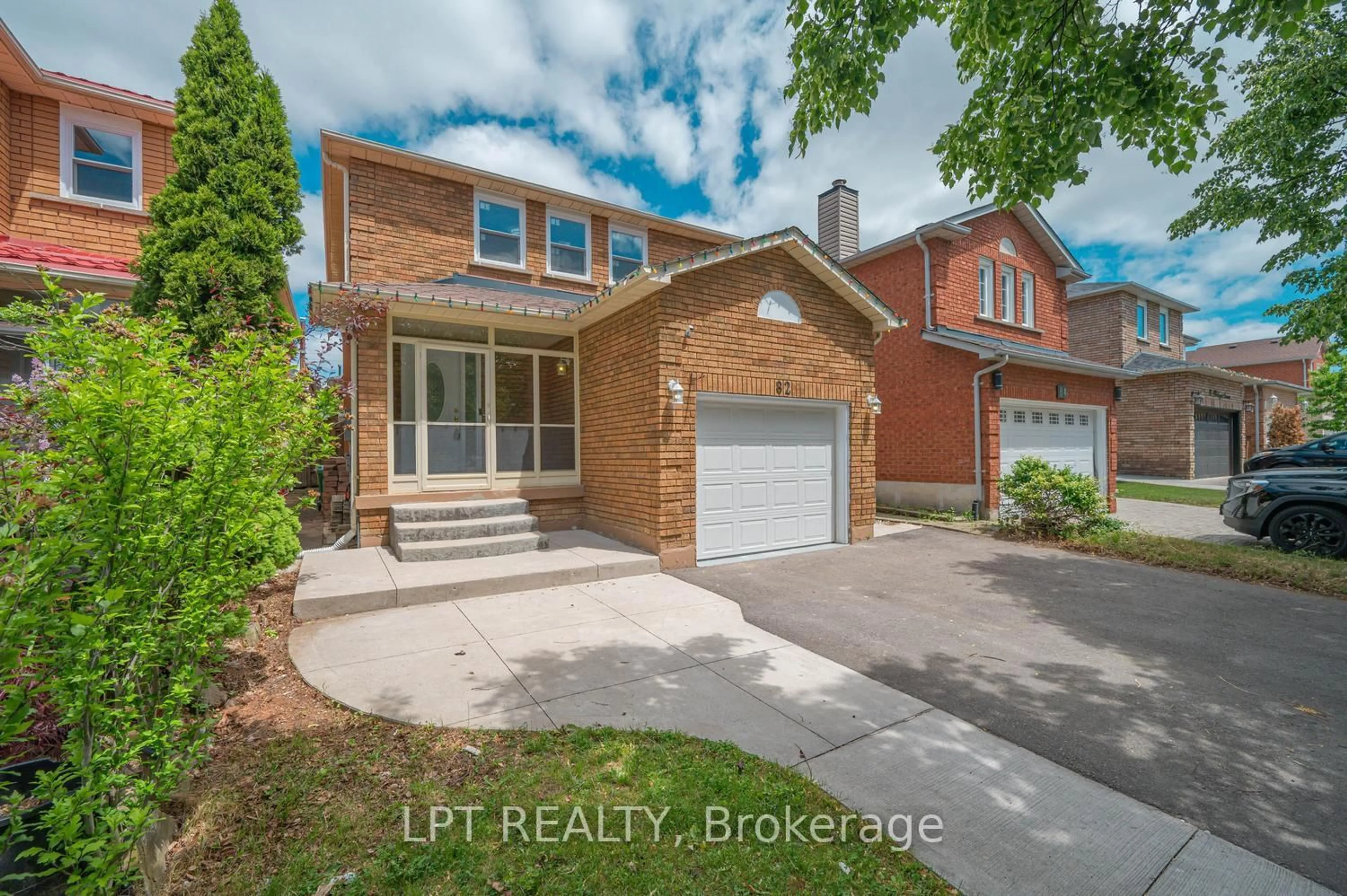 Home with brick exterior material, street for 82 Michigan Ave, Brampton Ontario L6Y 4P1