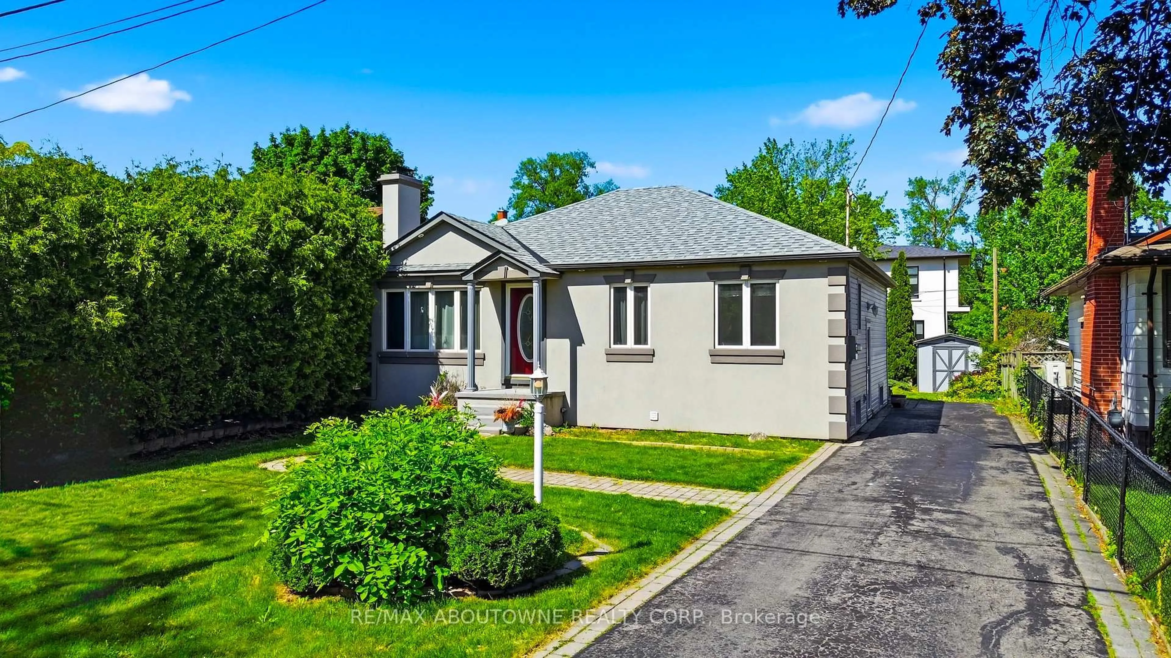 Home with brick exterior material, street for 253 Maurice Dr, Oakville Ontario L6K 2X2