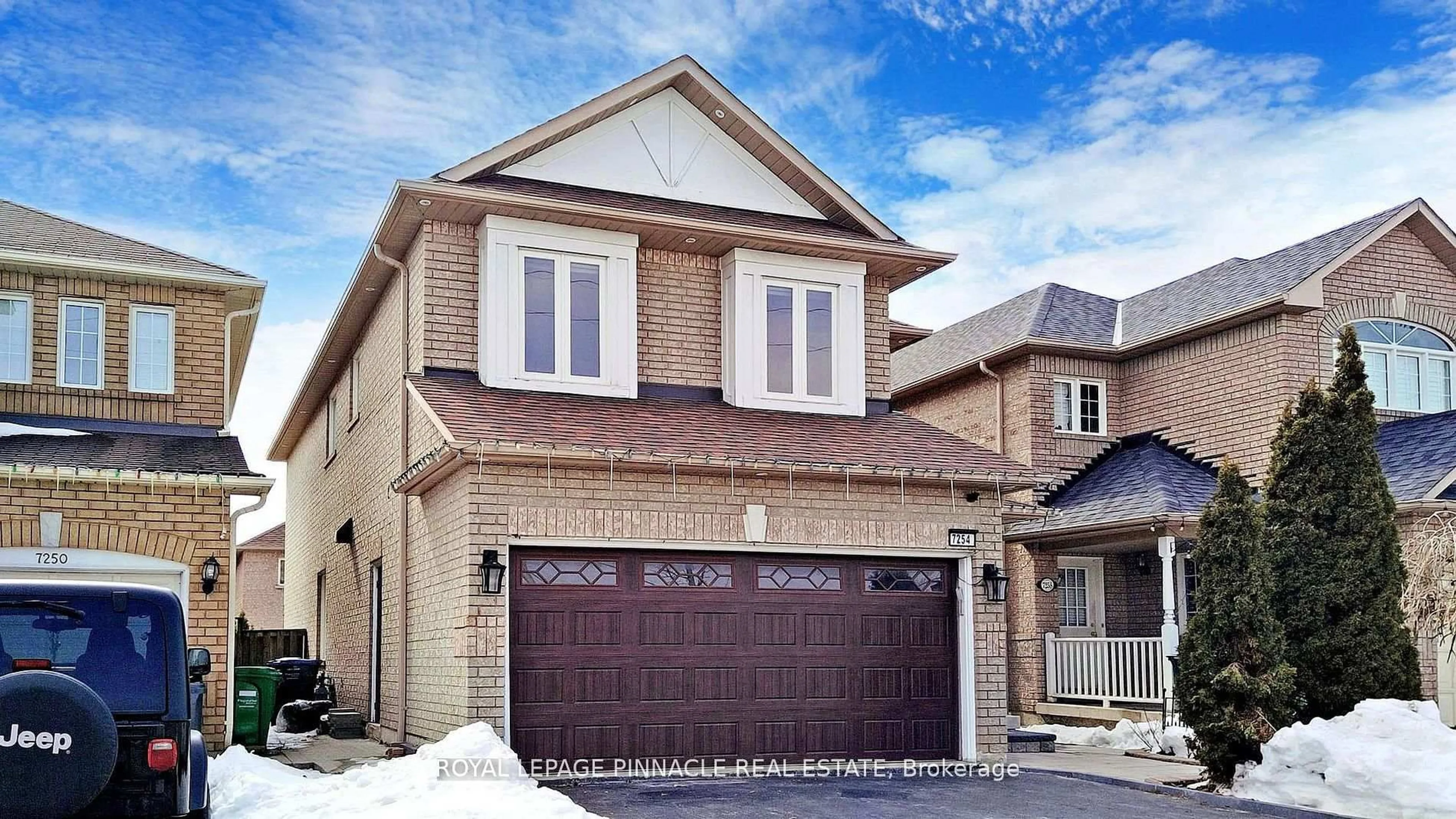 Home with brick exterior material, street for 7254 Dime Cres, Mississauga Ontario L5W 1K5