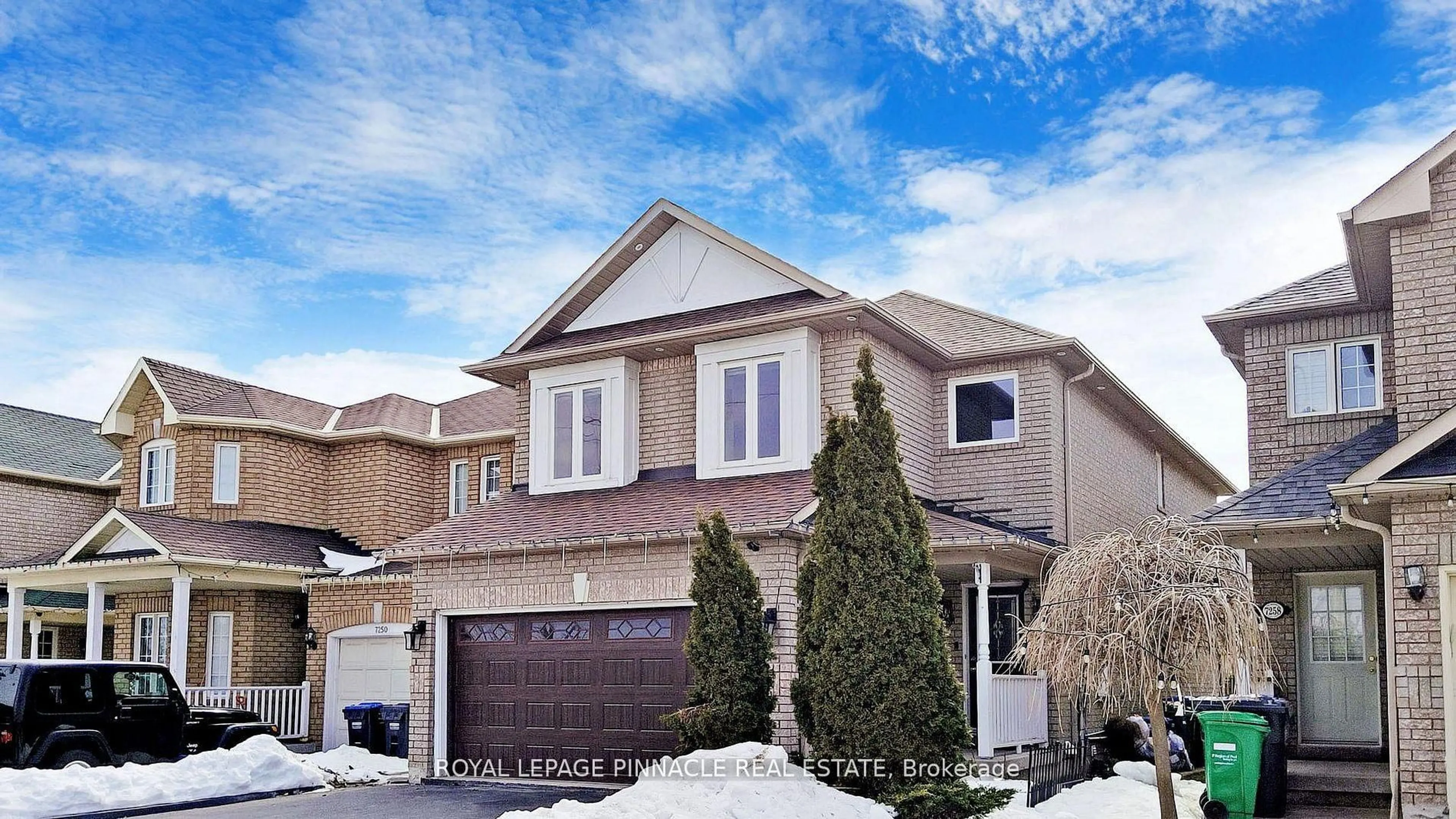 Home with brick exterior material, street for 7254 Dime Cres, Mississauga Ontario L5W 1K5