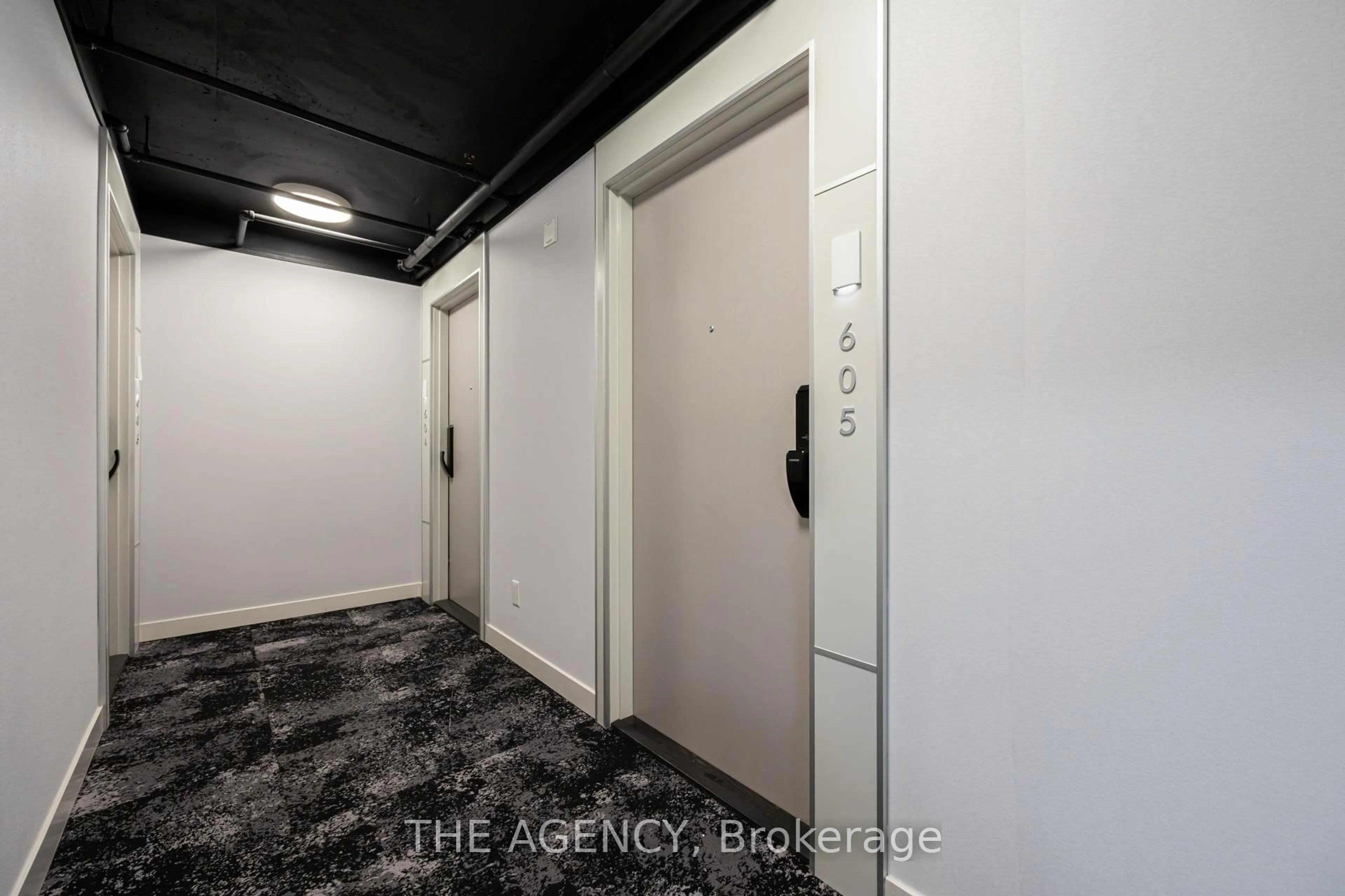 A pic of a room for 3200 Dakota Common #B605, Burlington Ontario L7M 2A7