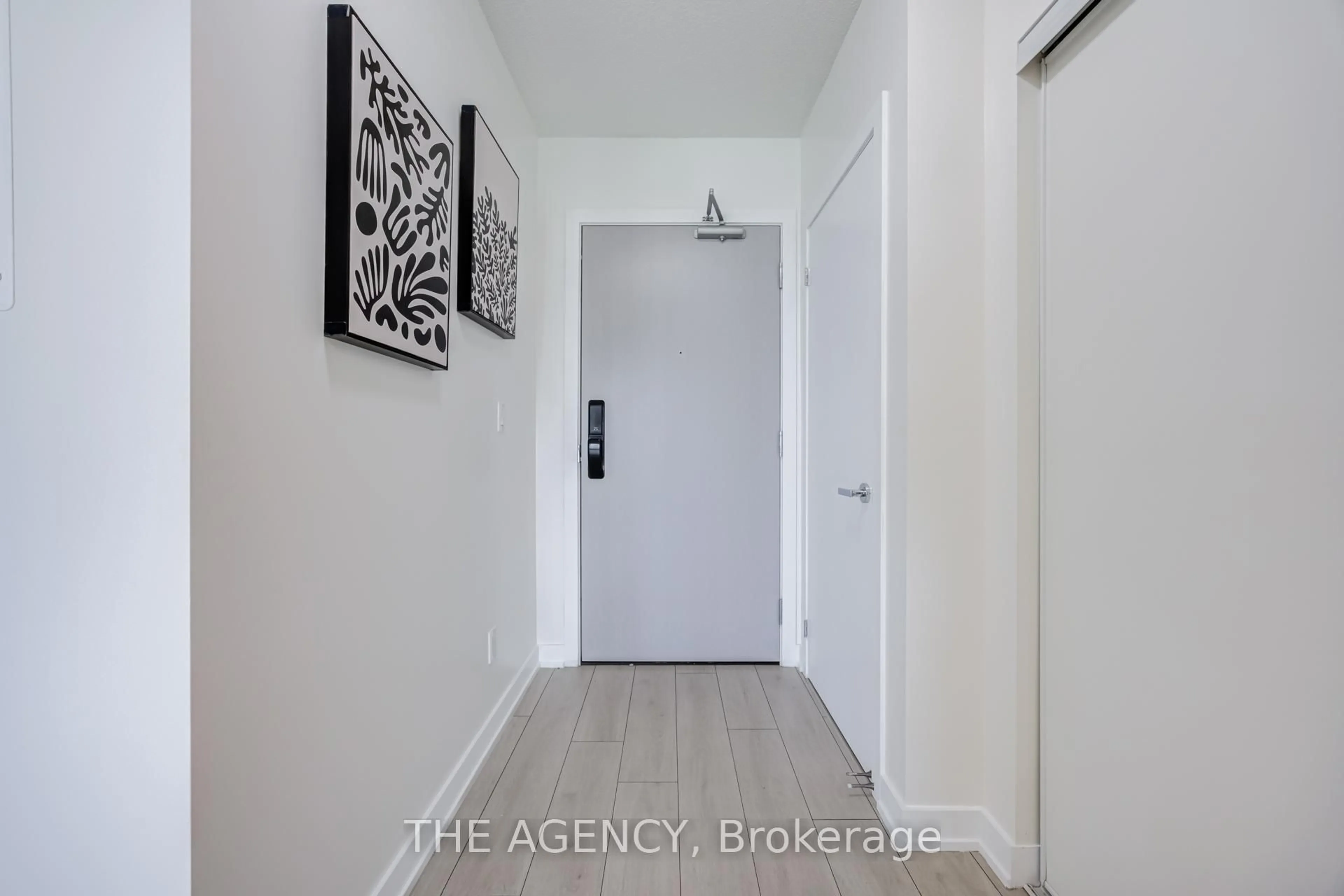 Indoor entryway for 3200 Dakota Common #B605, Burlington Ontario L7M 2A7