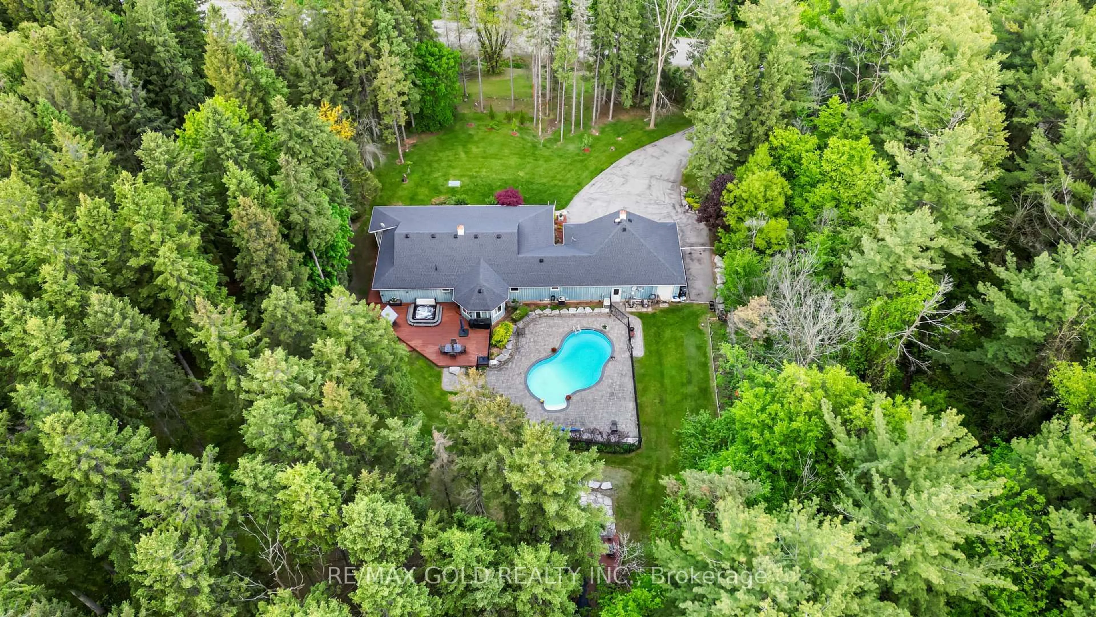 A pic from outside/outdoor area/front of a property/back of a property/a pic from drone, forest/trees view for 15252 Chinguacousy Rd, Caledon Ontario L7C 1Z7
