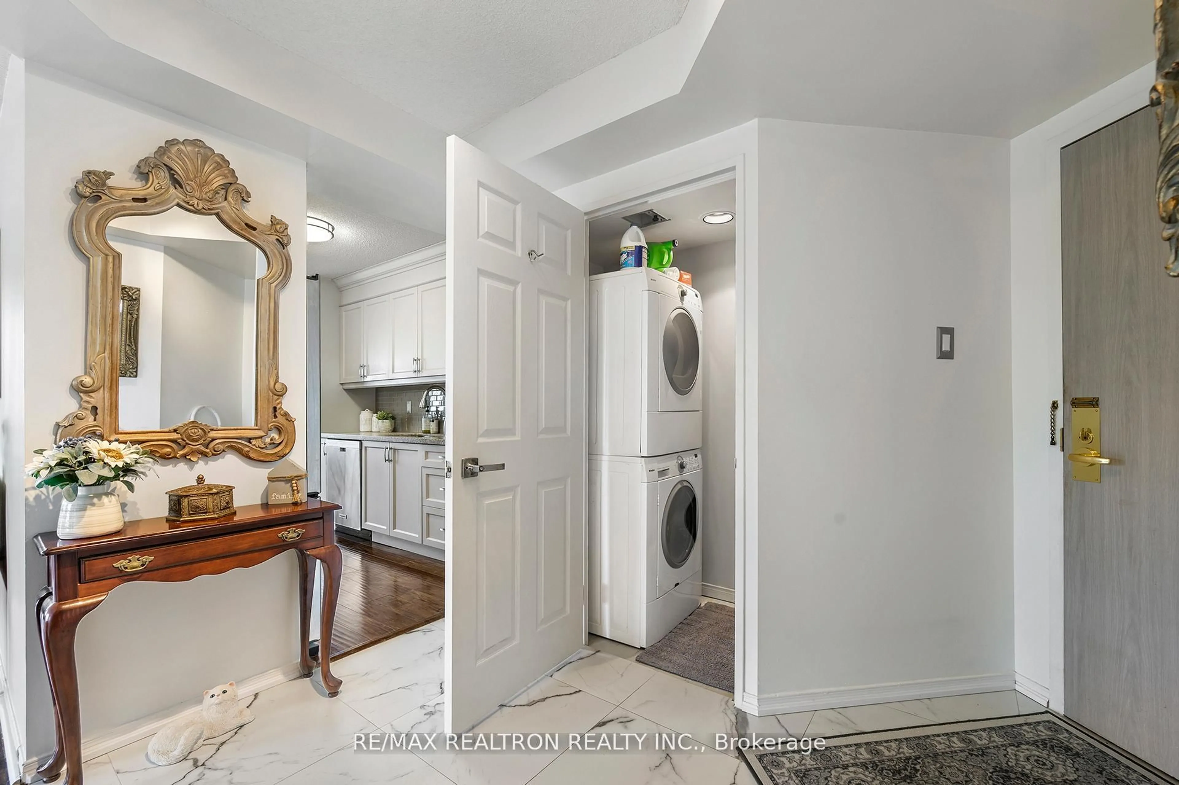 Laundry room for 2155 Burnhamthorpe Rd #603, Mississauga Ontario L5L 5P4