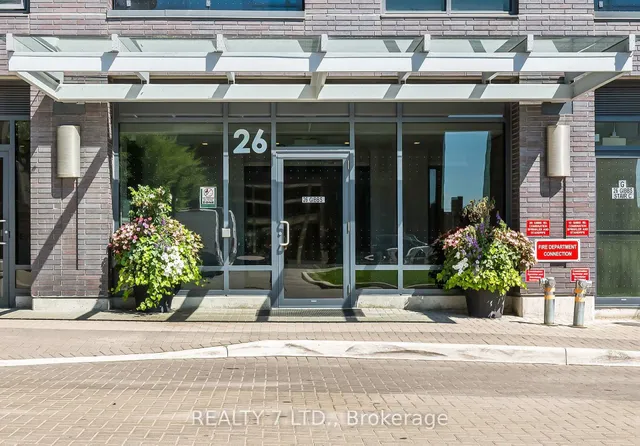 26 Gibbs Rd #1033, Toronto 5