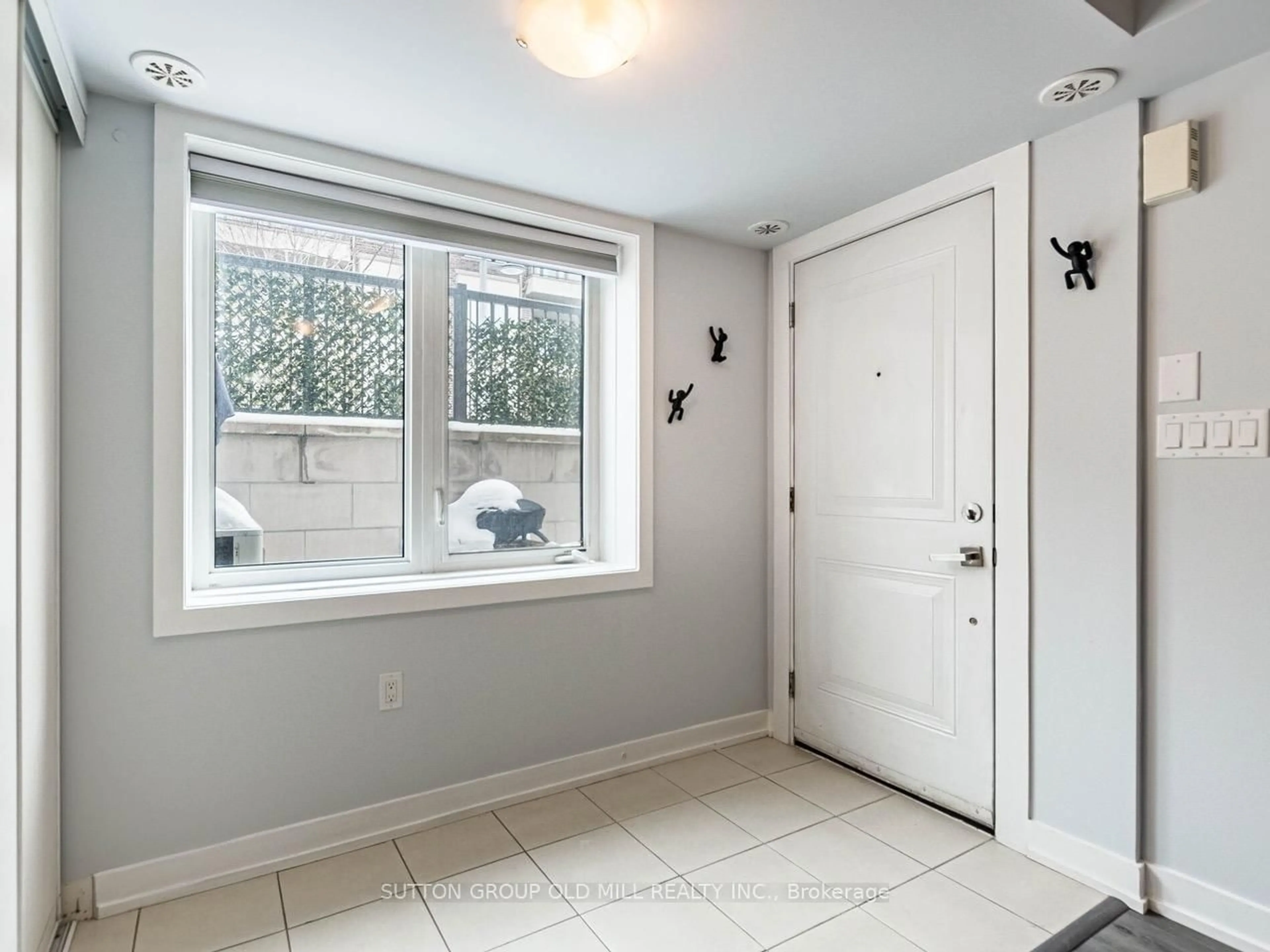 Unknown for 6 Drummond St #301, Toronto Ontario M8V 1Y8