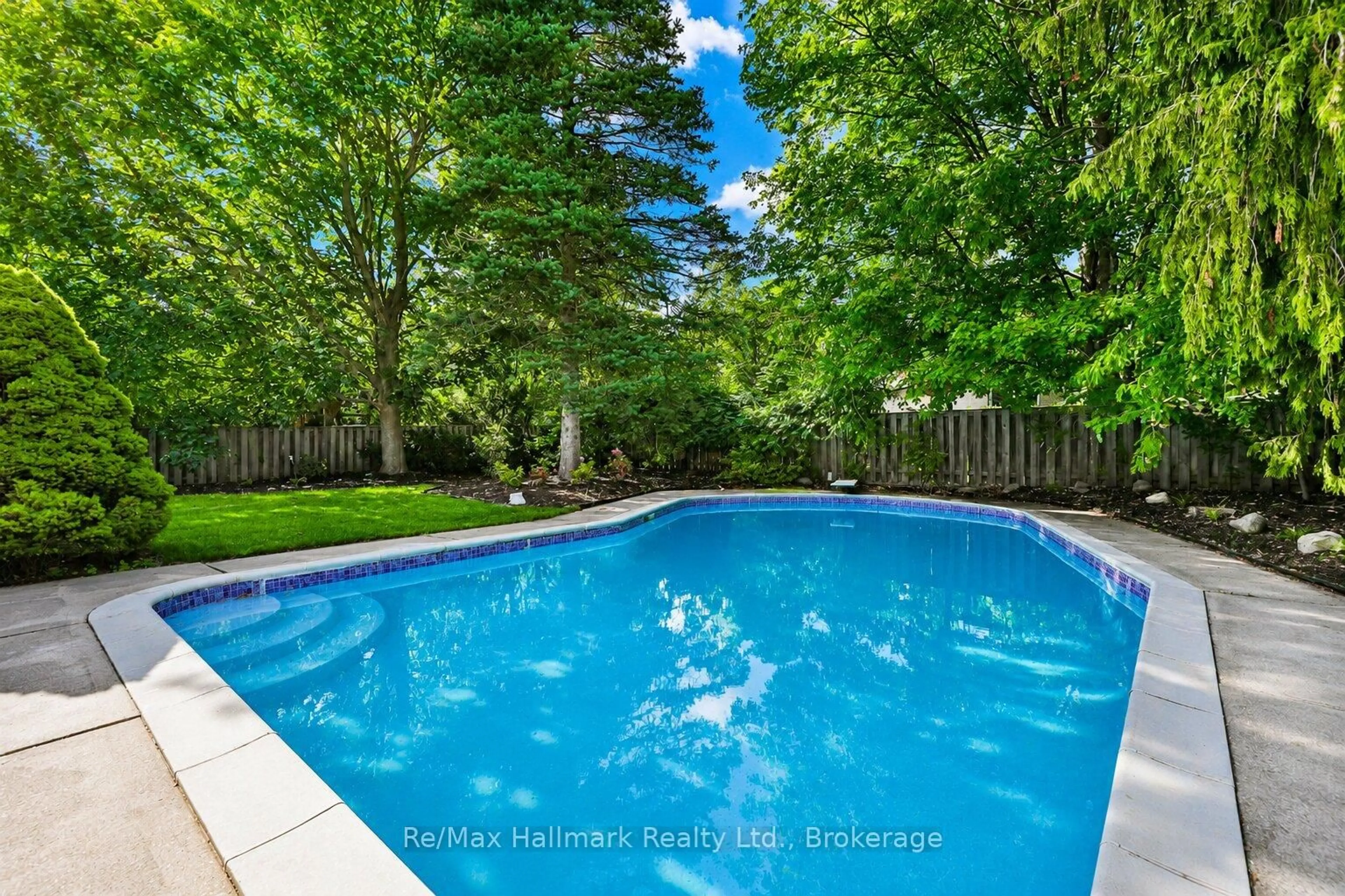 Pool for 2255 BETHNAL GREEN Rd, Oakville Ontario L6J 5J8