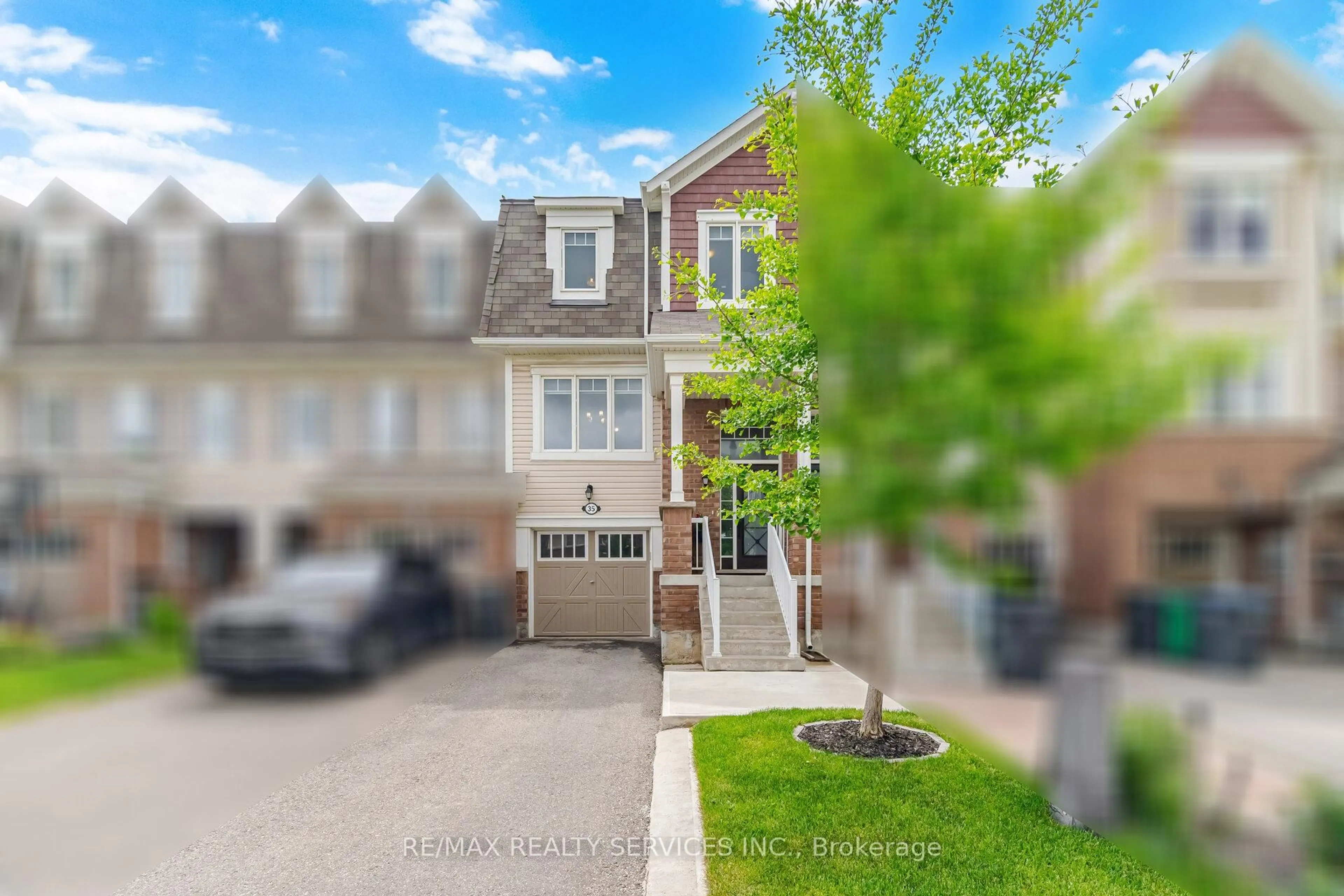 Unknown for 35 Metro Cres, Brampton Ontario L7A 4P1
