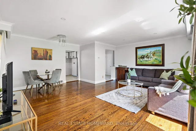 85 Letchworth Cres, Toronto 5
