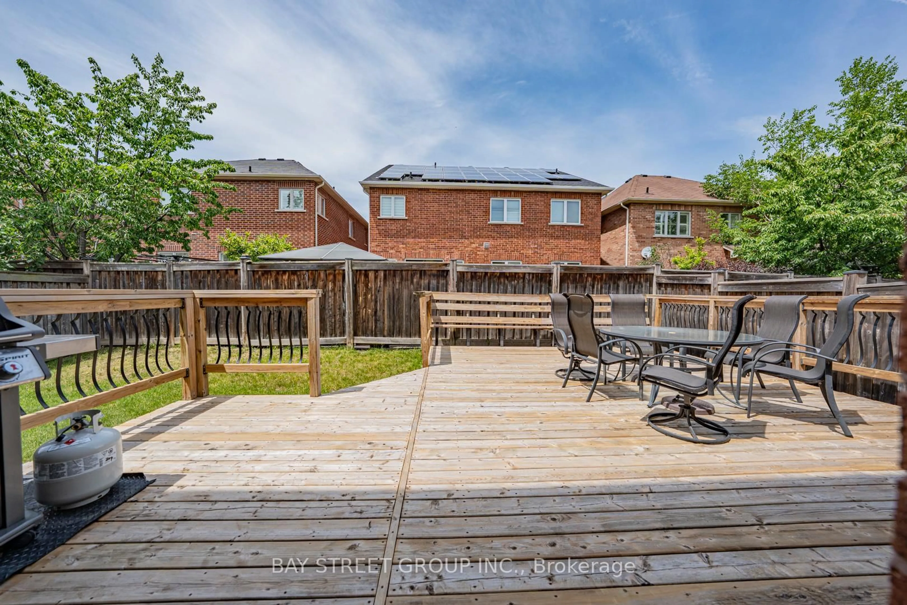 Patio, street for 241 Jarrett Cross, Milton Ontario L9T 7A1