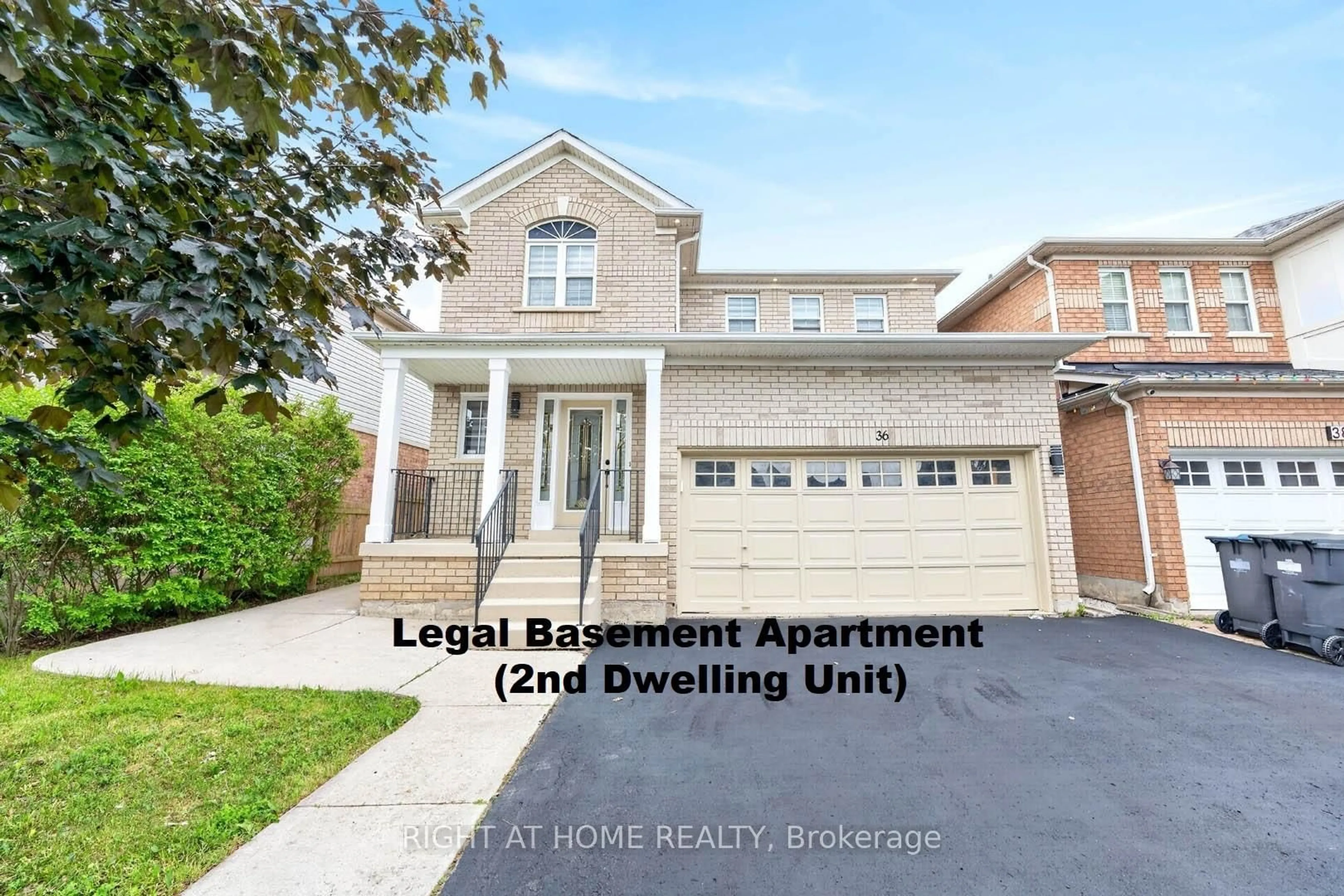 A pic from outside/outdoor area/front of a property/back of a property/a pic from drone, street for 36 Earlsbridge Blvd, Brampton Ontario L7A 2L8