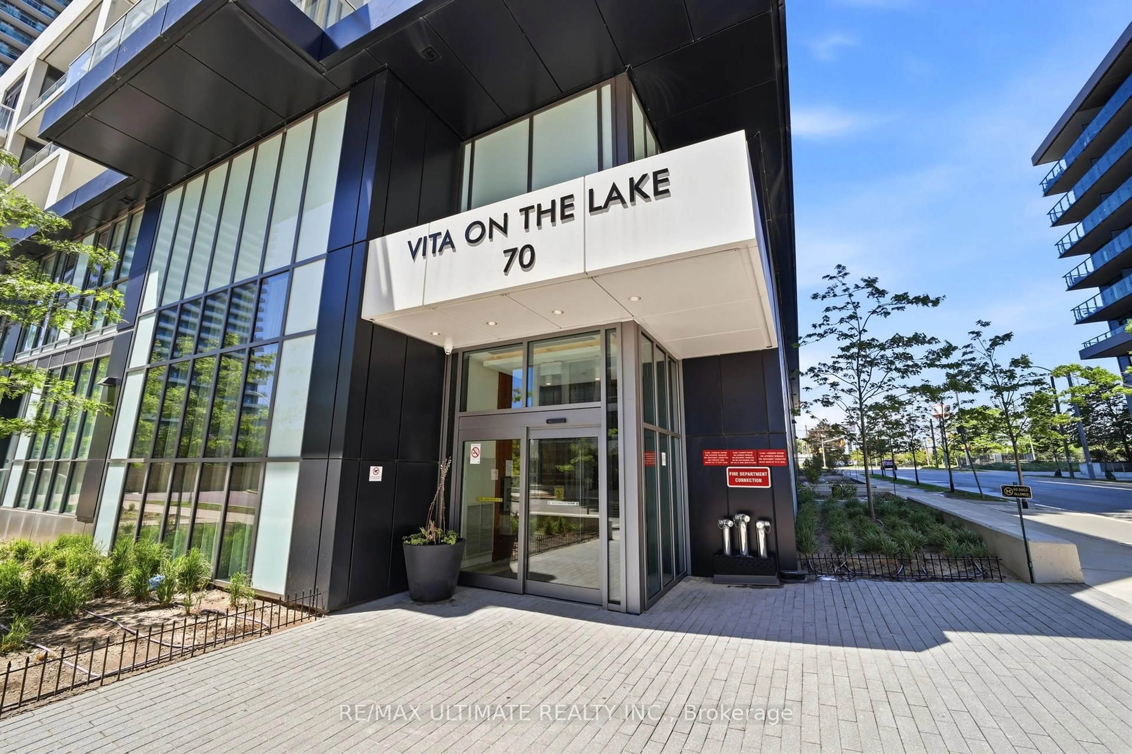 Unknown for 70 Annie Craig Dr #402, Toronto Ontario M8V 0G2