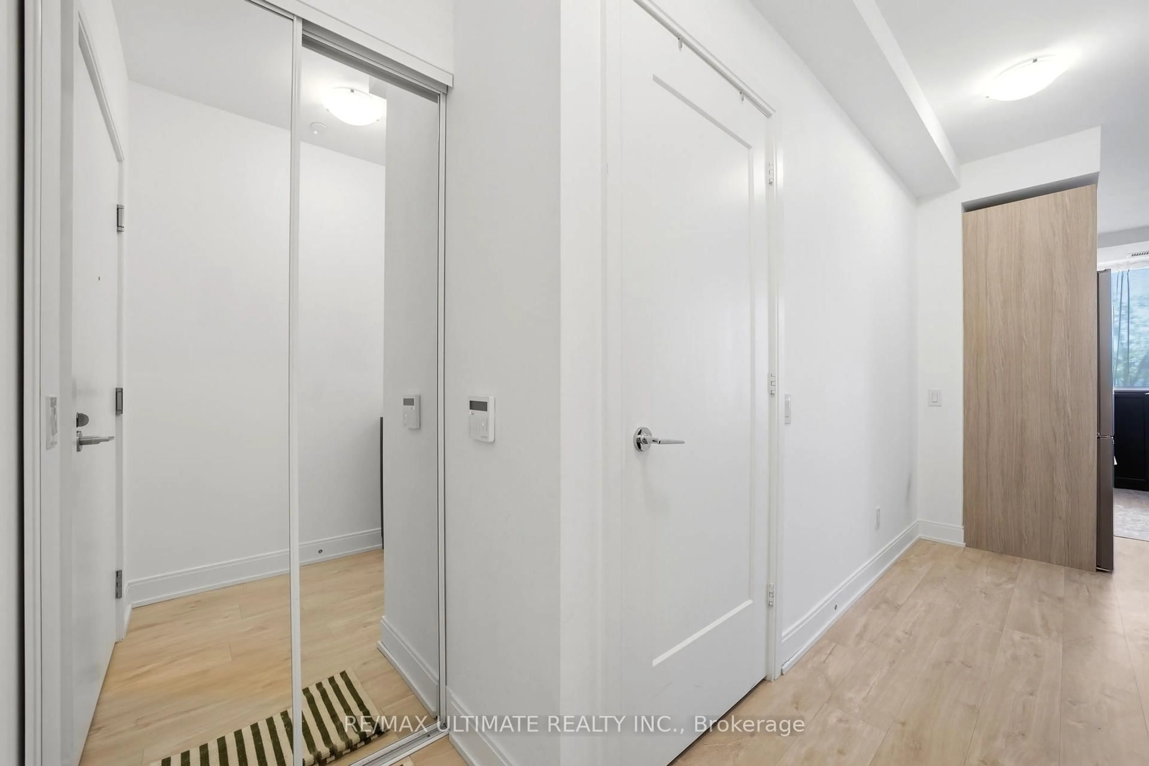 Unknown for 70 Annie Craig Dr #402, Toronto Ontario M8V 0G2