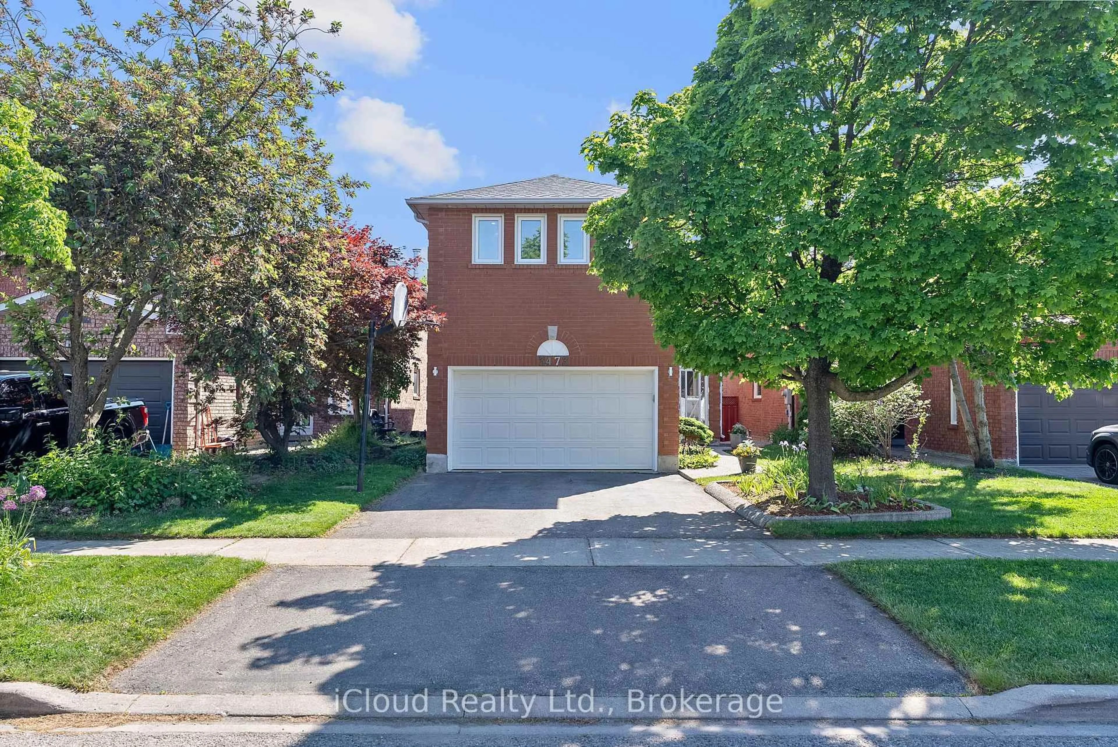 Home with brick exterior material, street for 3473 Nutcracker Dr, Mississauga Ontario L5N 6E7