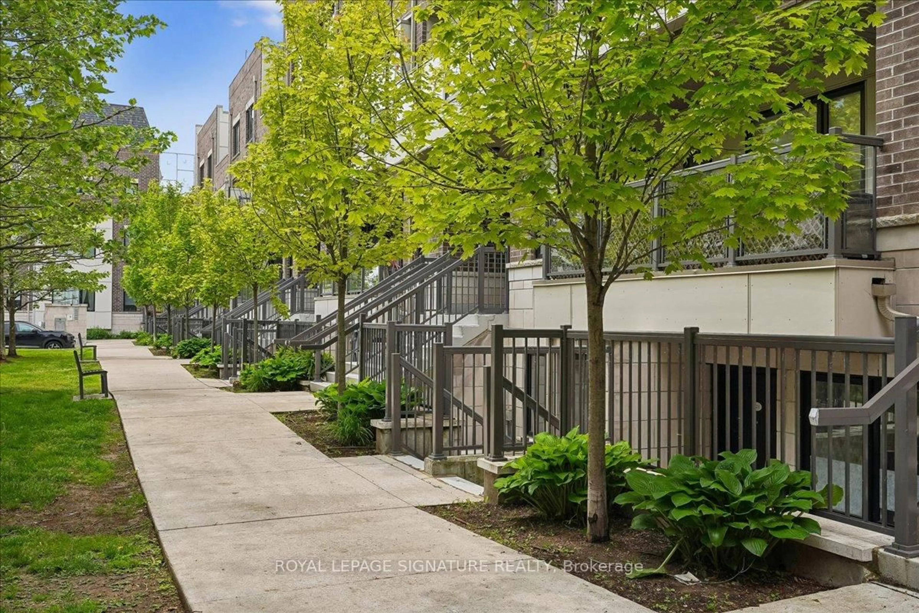 Patio, street for 8 Drummond St #420, Toronto Ontario M8V 1Y8