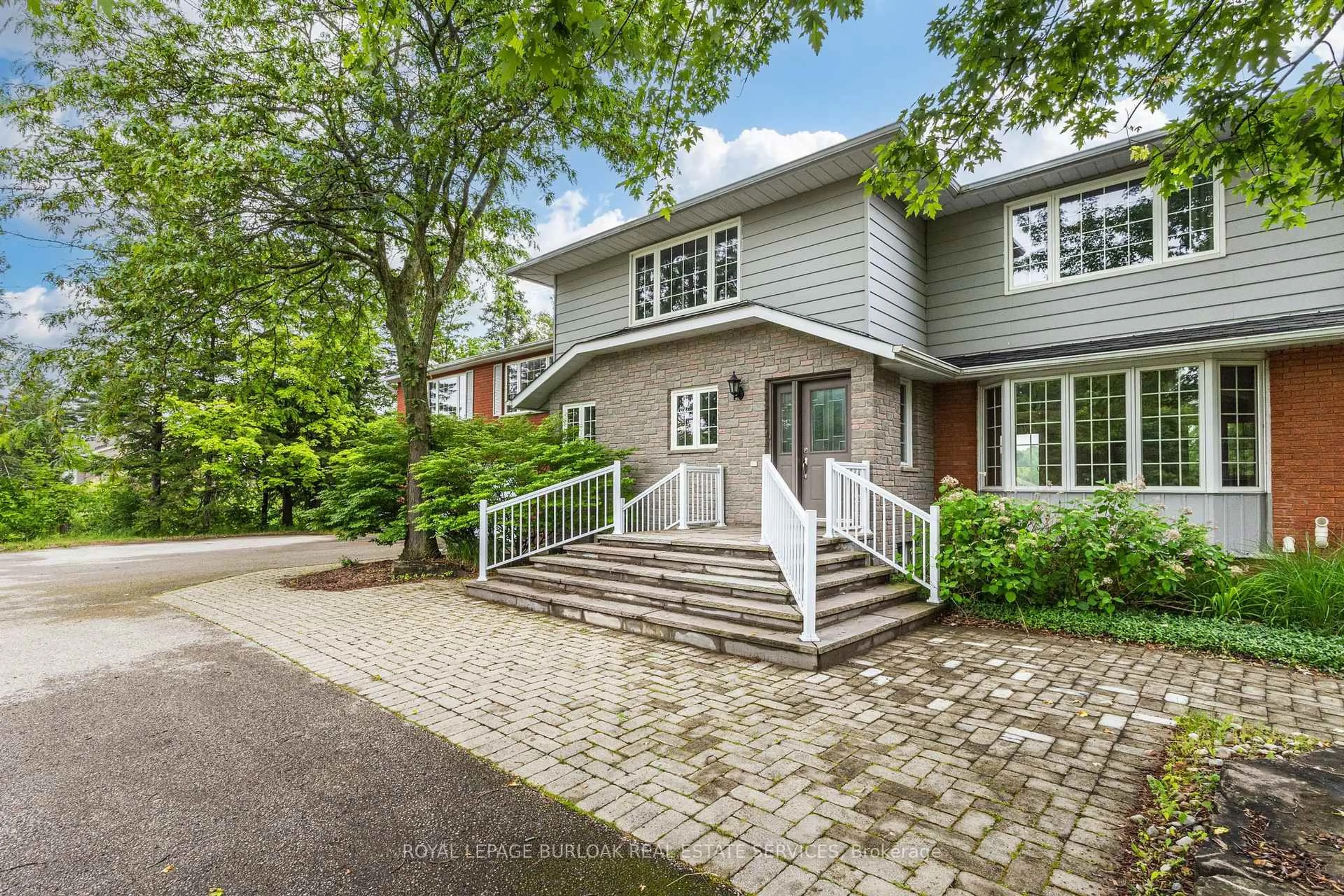 Home with brick exterior material, street for 2220 Britannia Rd, Burlington Ontario L7P 0E8