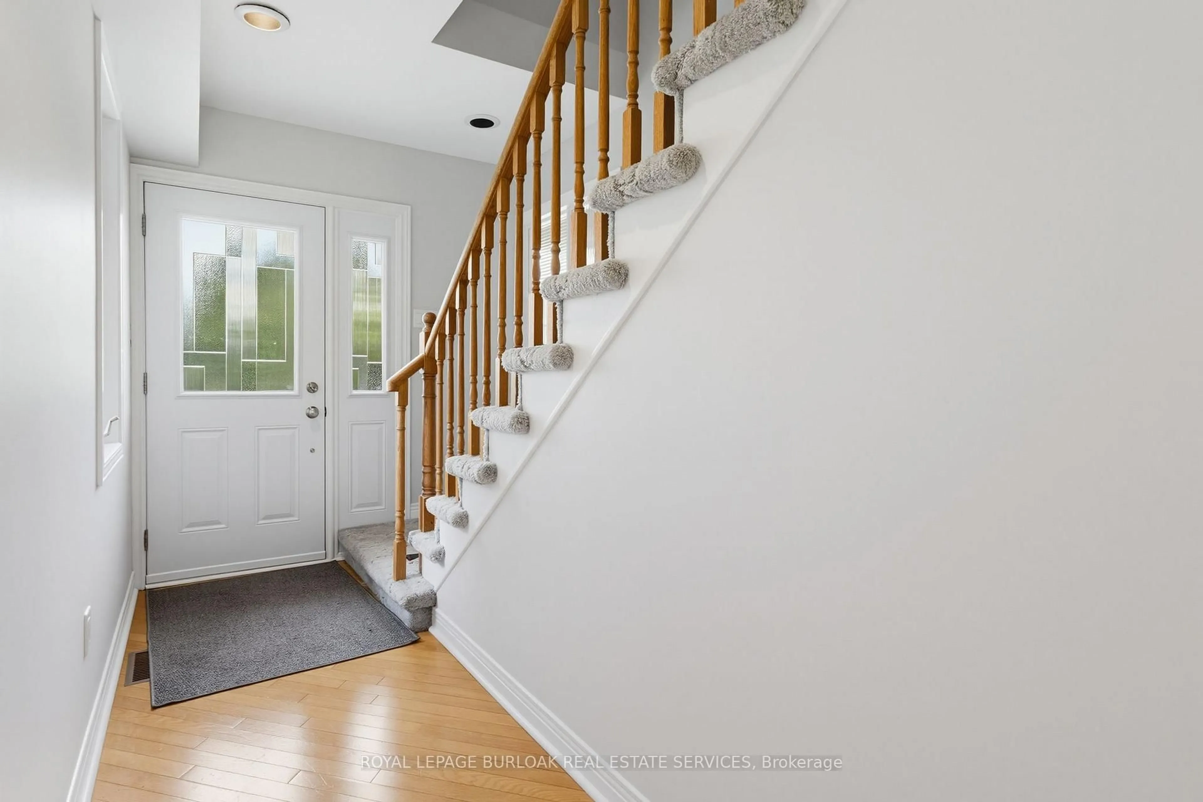 Unknown for 2220 Britannia Rd, Burlington Ontario L7P 0E8