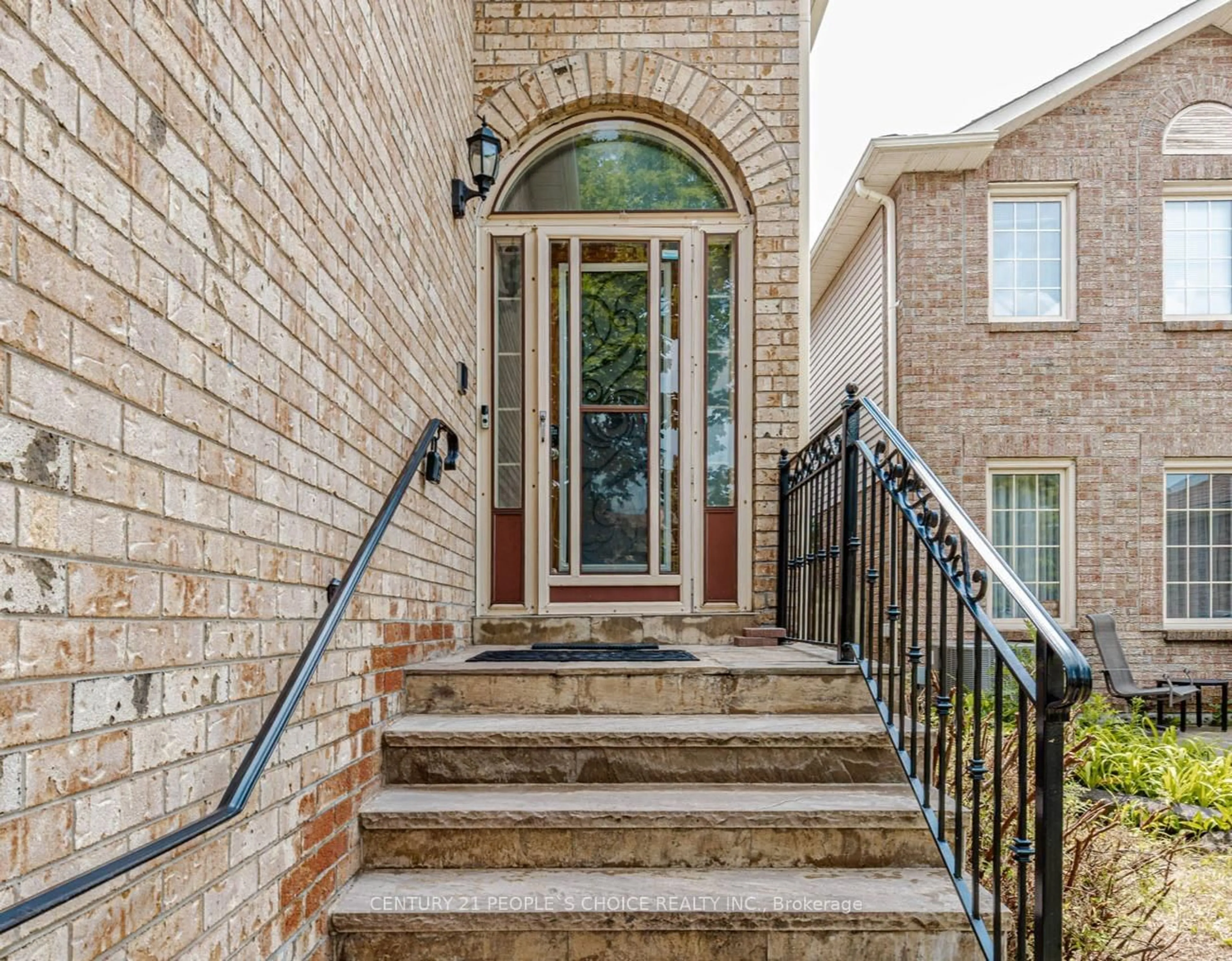Home with brick exterior material, street for 14 Morado Crt, Brampton Ontario L6S 4H7