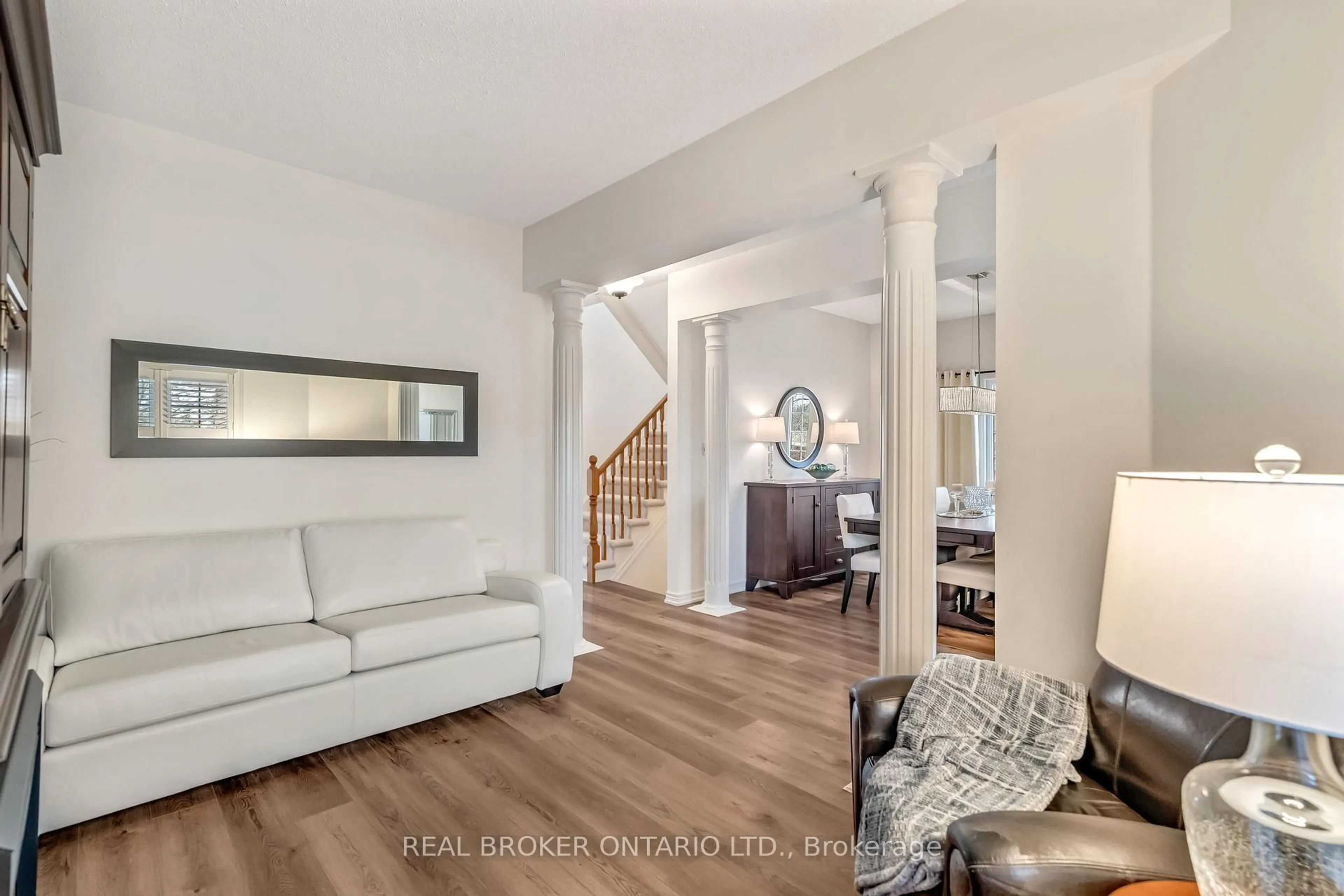 Living room with furniture, unknown for 2423 Valley Heights Cres, Oakville Ontario L6H 6X2