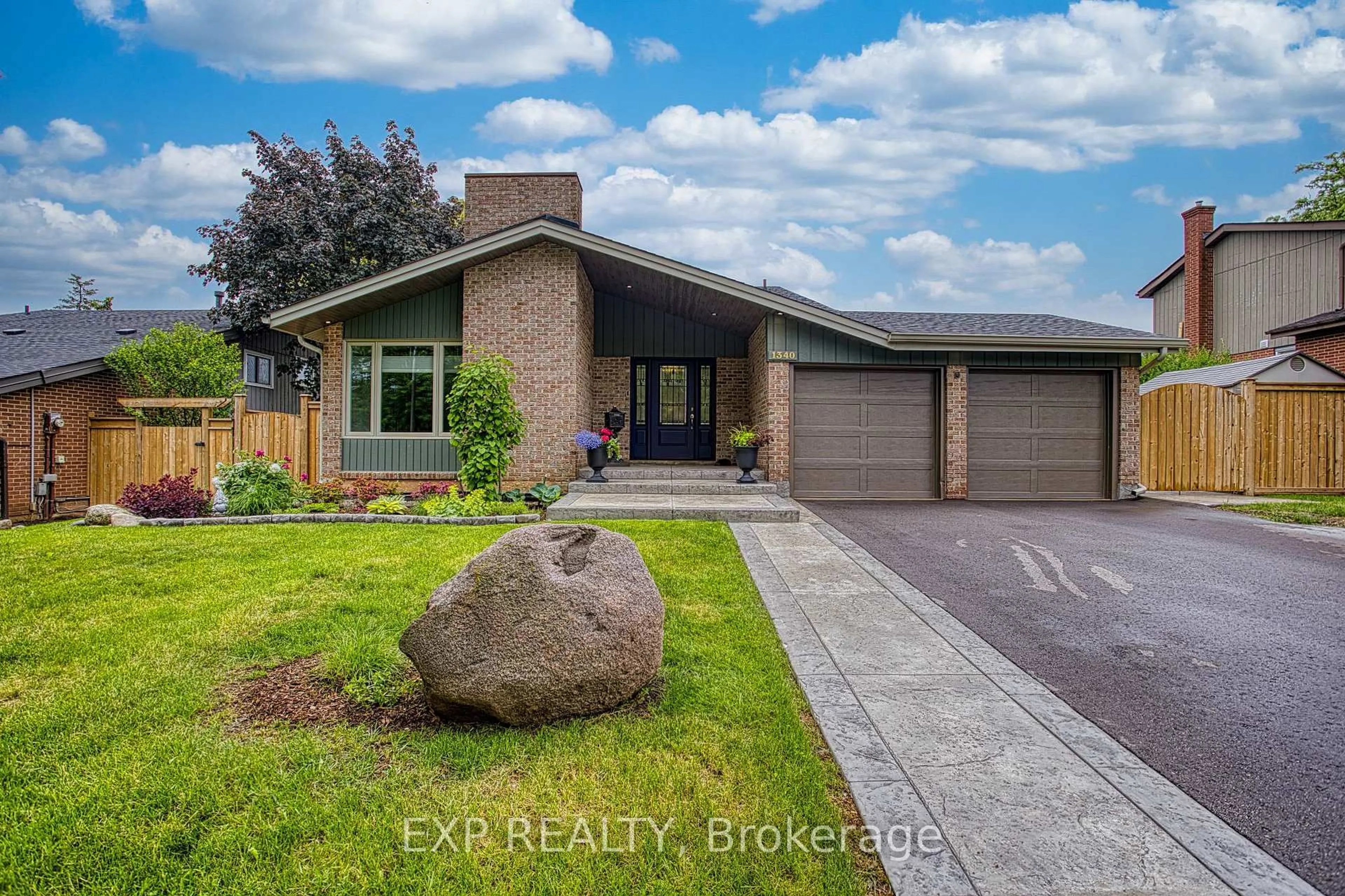 Home with brick exterior material, unknown for 1340 Monmouth Dr, Burlington Ontario L7P 3J6