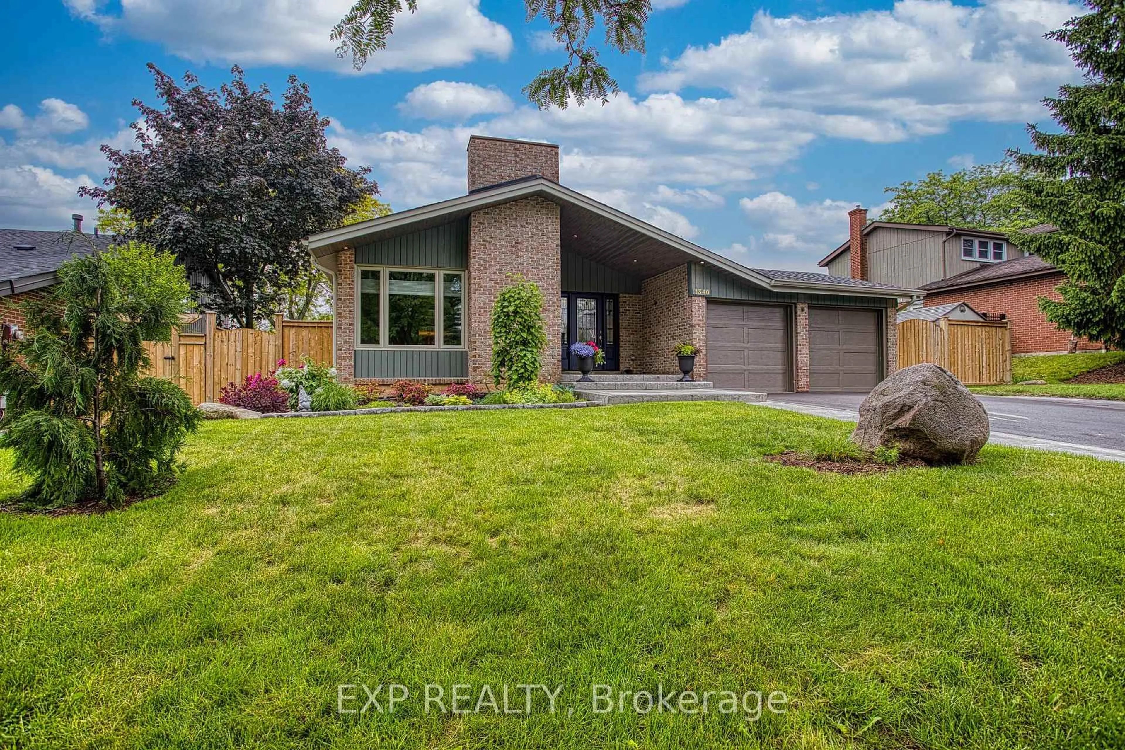 Home with brick exterior material, unknown for 1340 Monmouth Dr, Burlington Ontario L7P 3J6