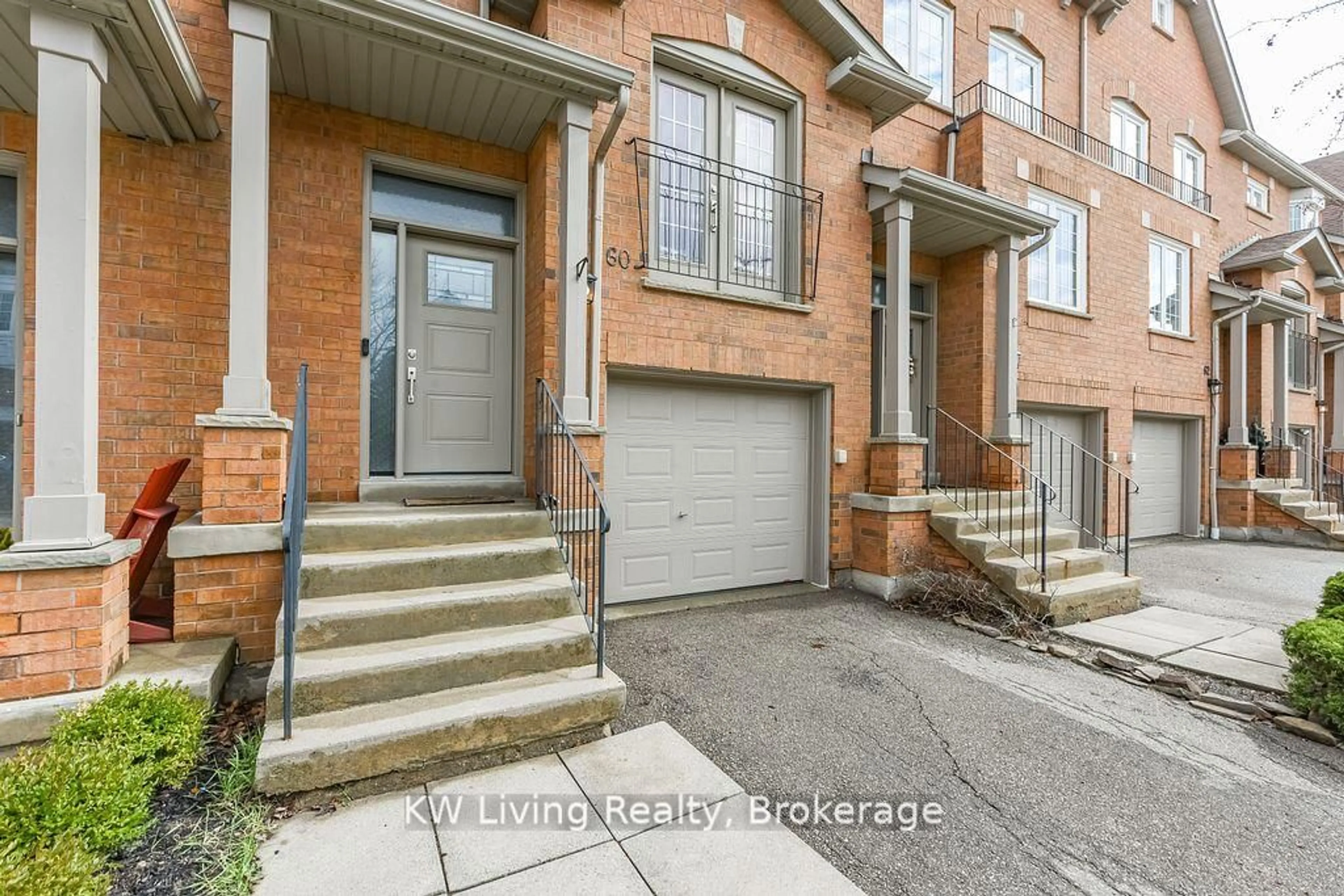 Unknown for 1588 South Parade Crt #60, Mississauga Ontario L5M 6E7