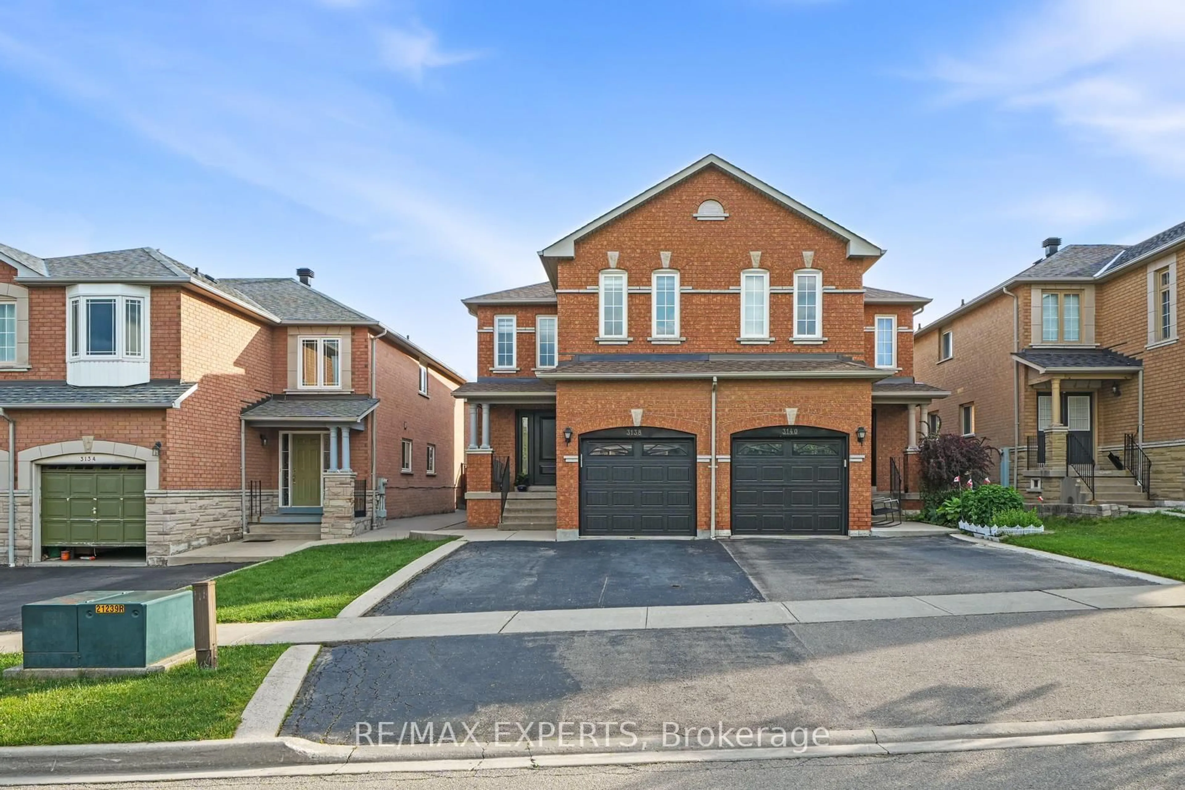 Home with brick exterior material, street for 3138 Wheatstone Ave, Mississauga Ontario L5B 4J1