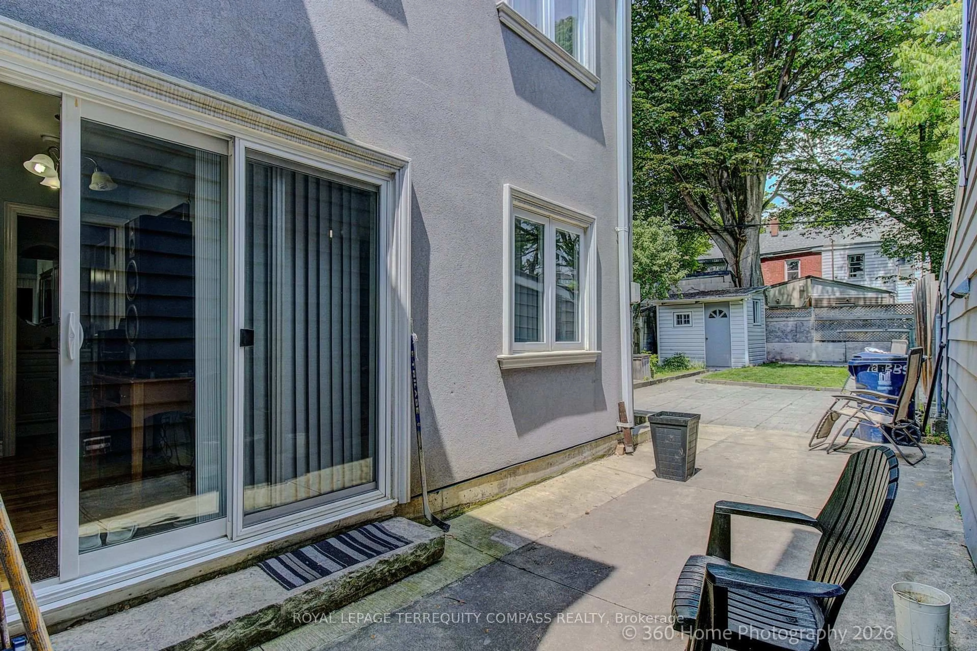 Patio, street for 12 Abbs St, Toronto Ontario M6K 1M6