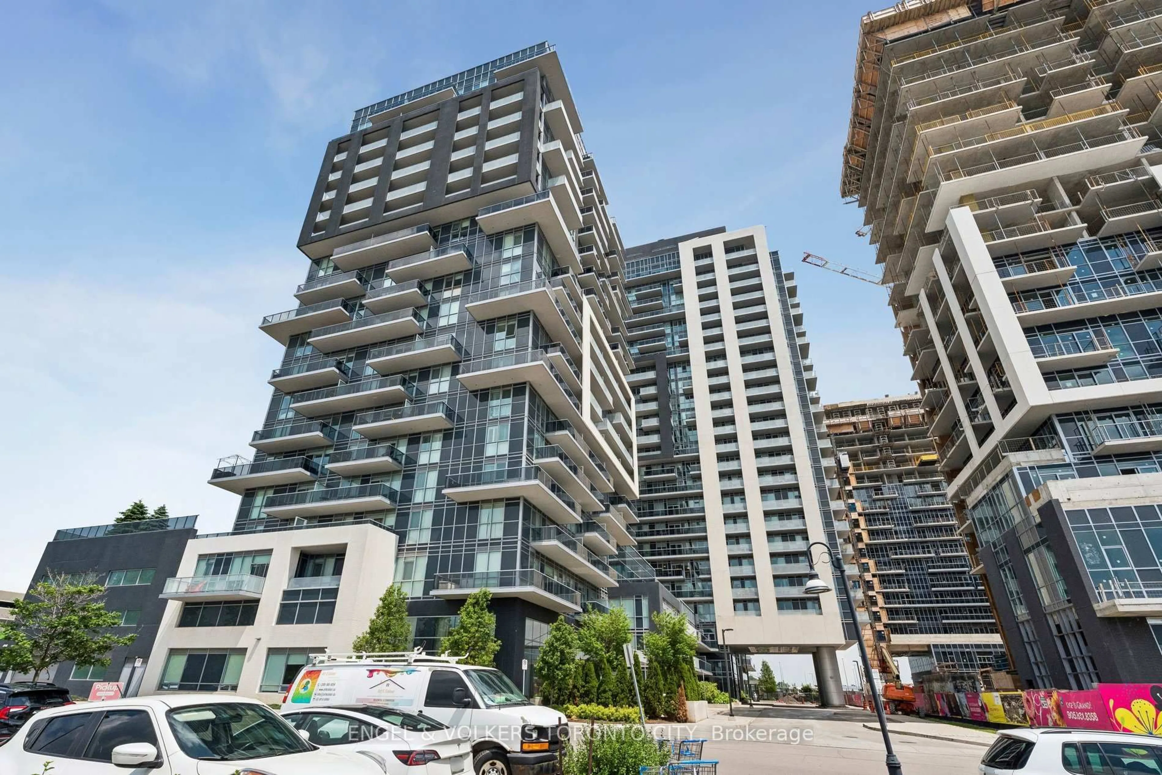 Unknown for 2087 Fairview St #1404, Burlington Ontario L7R 0E5