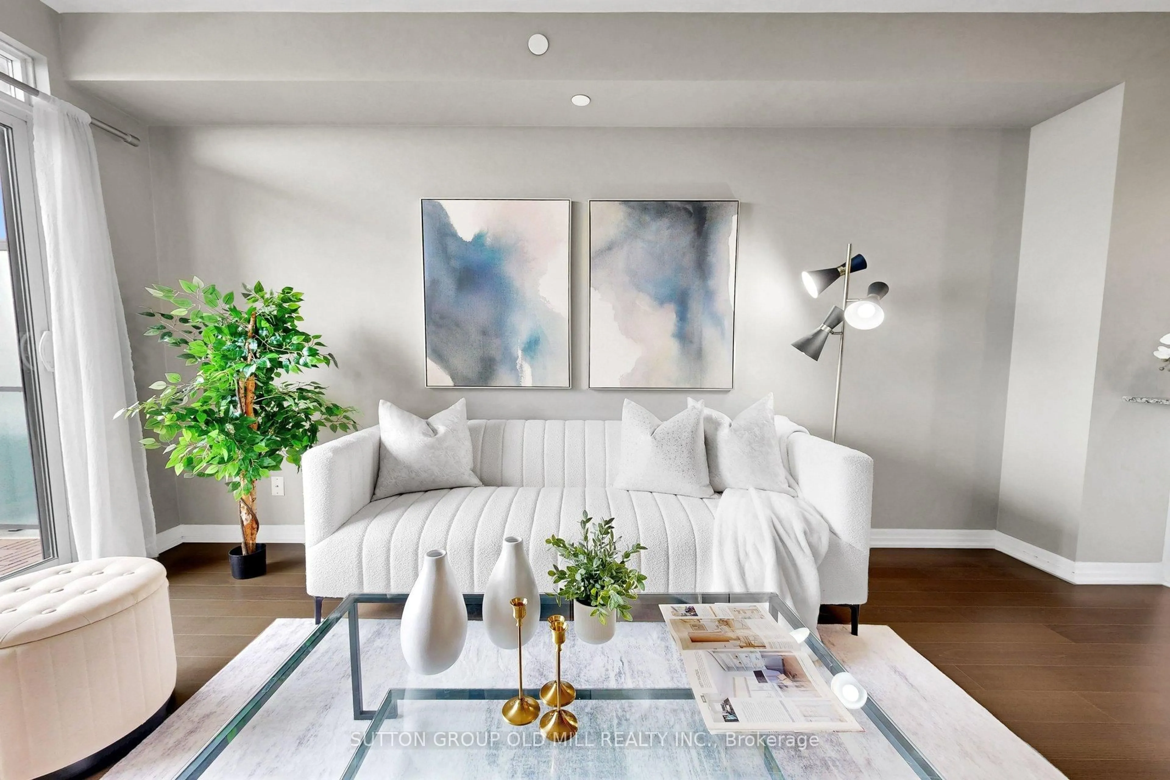 Living room with furniture, unknown for 3563 Lake Shore Blvd #707, Toronto Ontario M8W 0A3