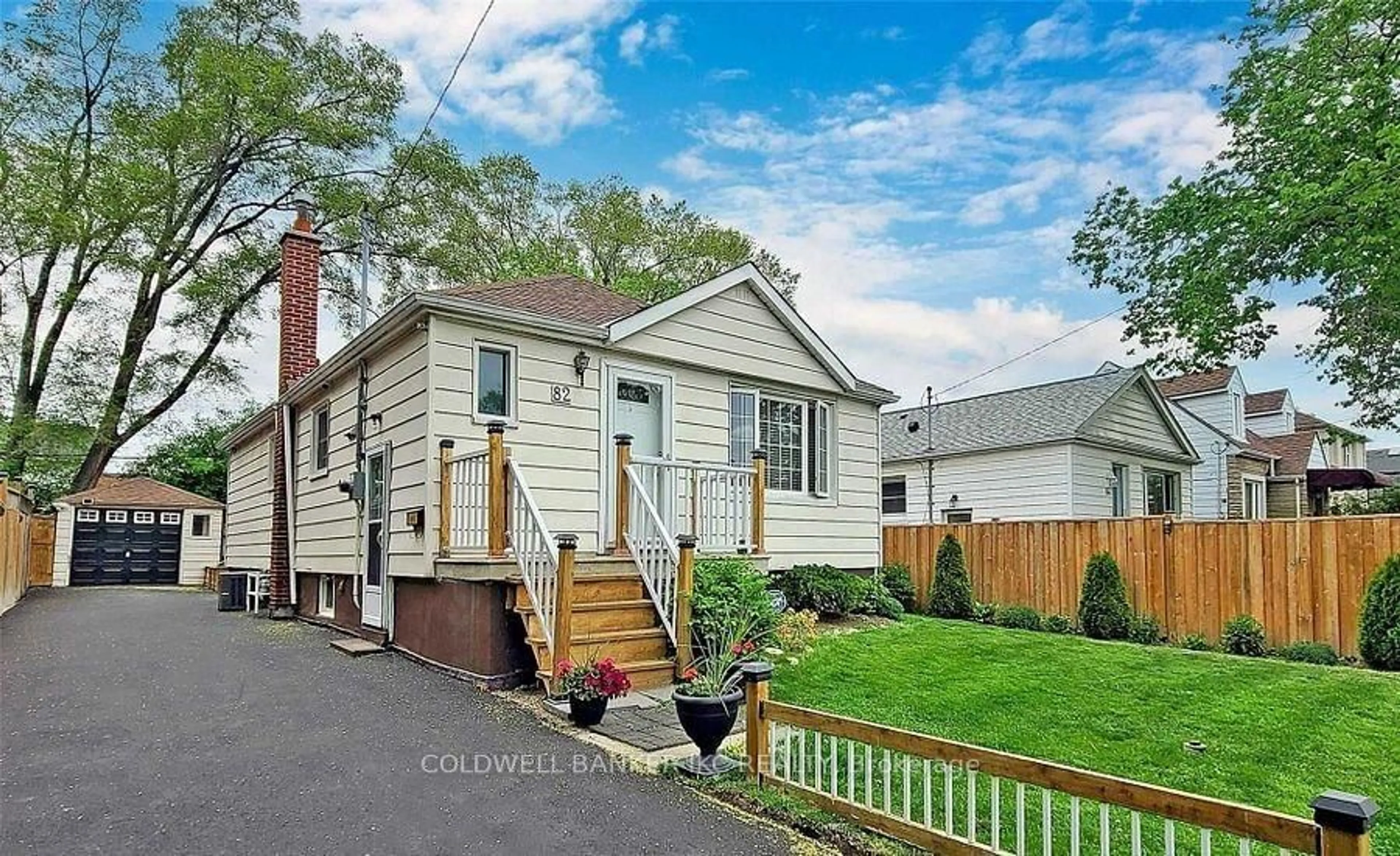 Home with vinyl exterior material, street for 82 Seventeenth St, Toronto Ontario M8V 3K4