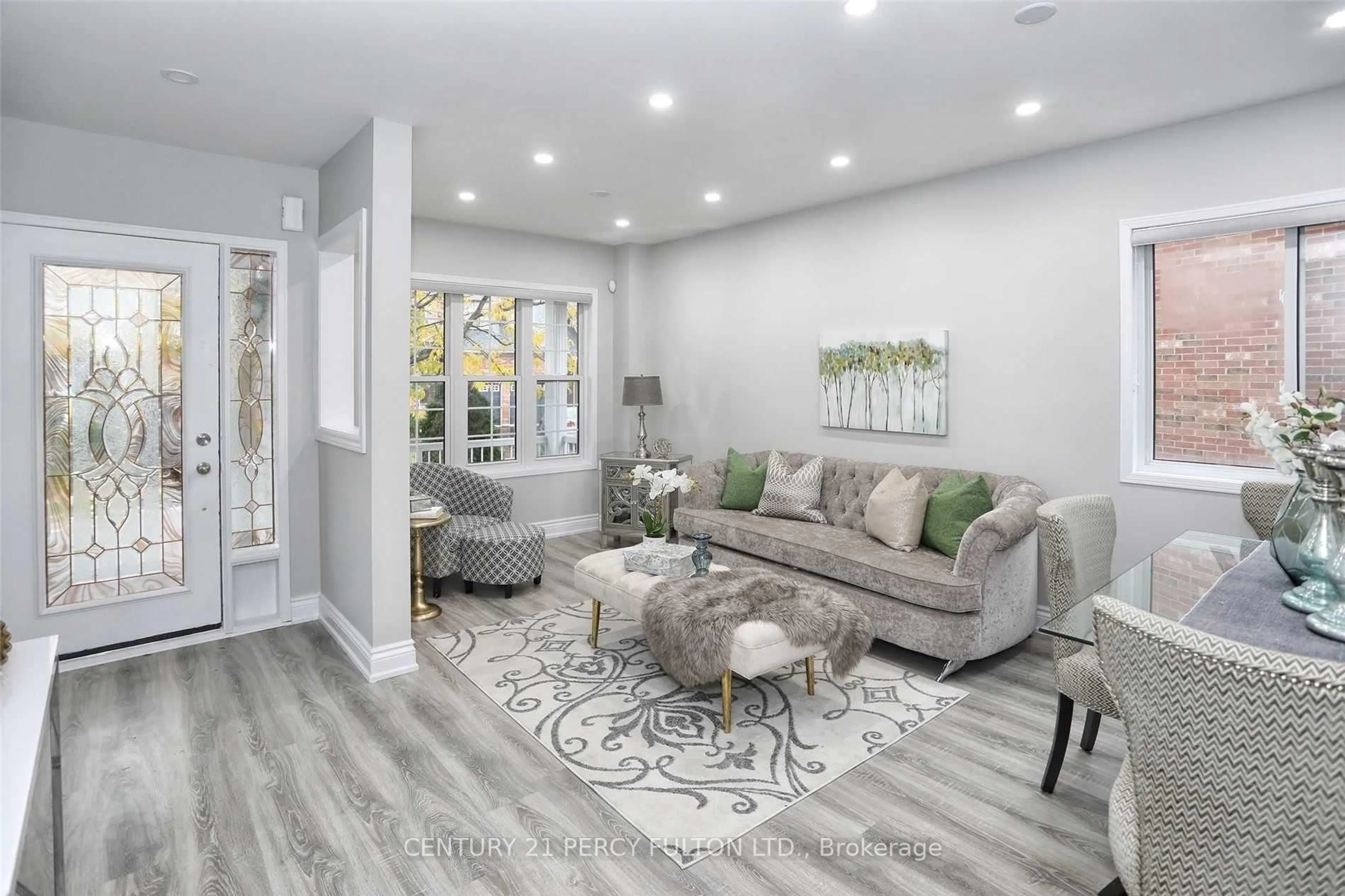 Living room with furniture, unknown for 9 Valleypark Cres, Brampton Ontario L7A 1X8