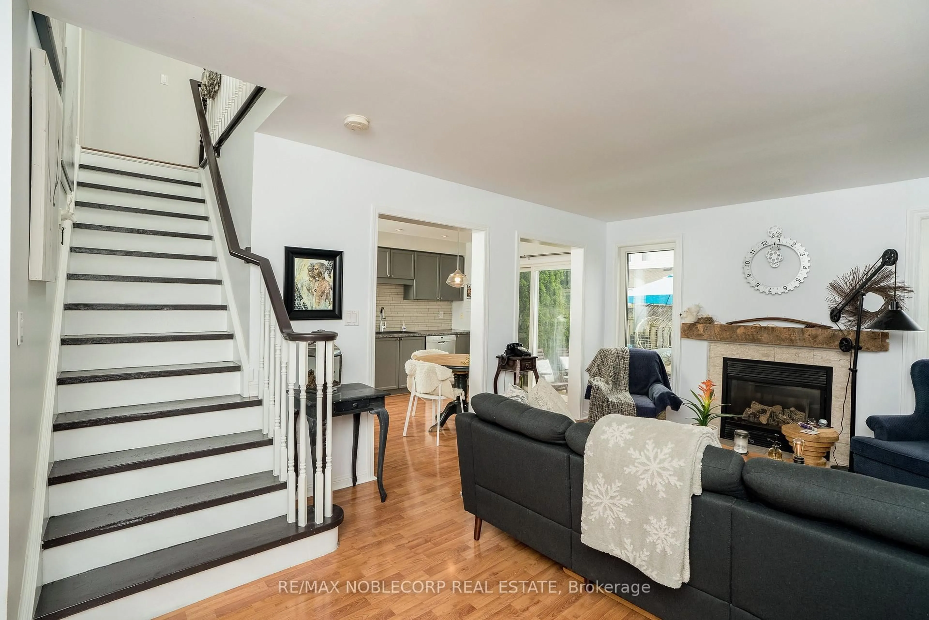 Living room with furniture, unknown for 747 Edwards Ave, Milton Ontario L9T 6B2