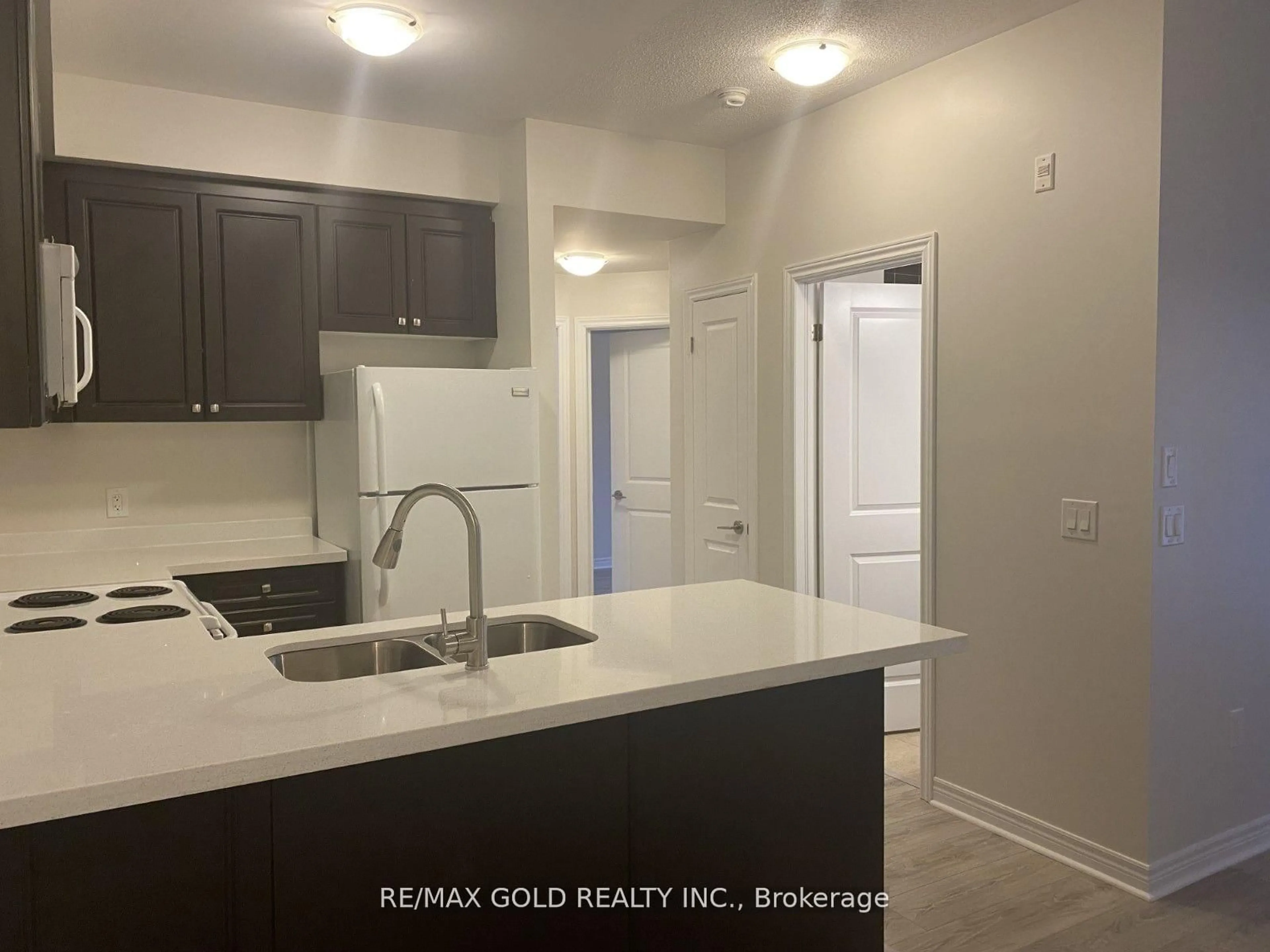 Unknown for 276 Gatwick Dr #205, Oakville Ontario L6H 7K3