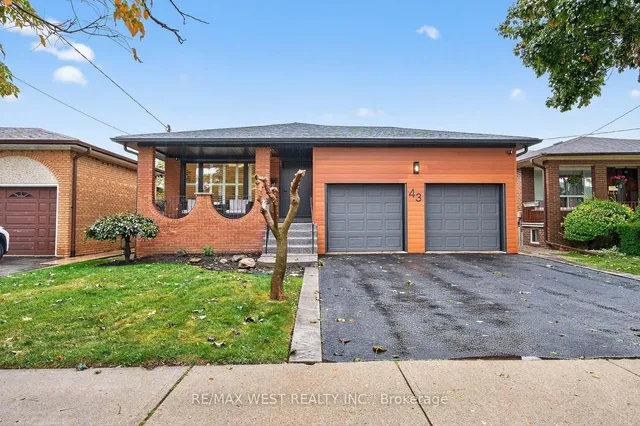 43 St Georges Blvd, Toronto 2