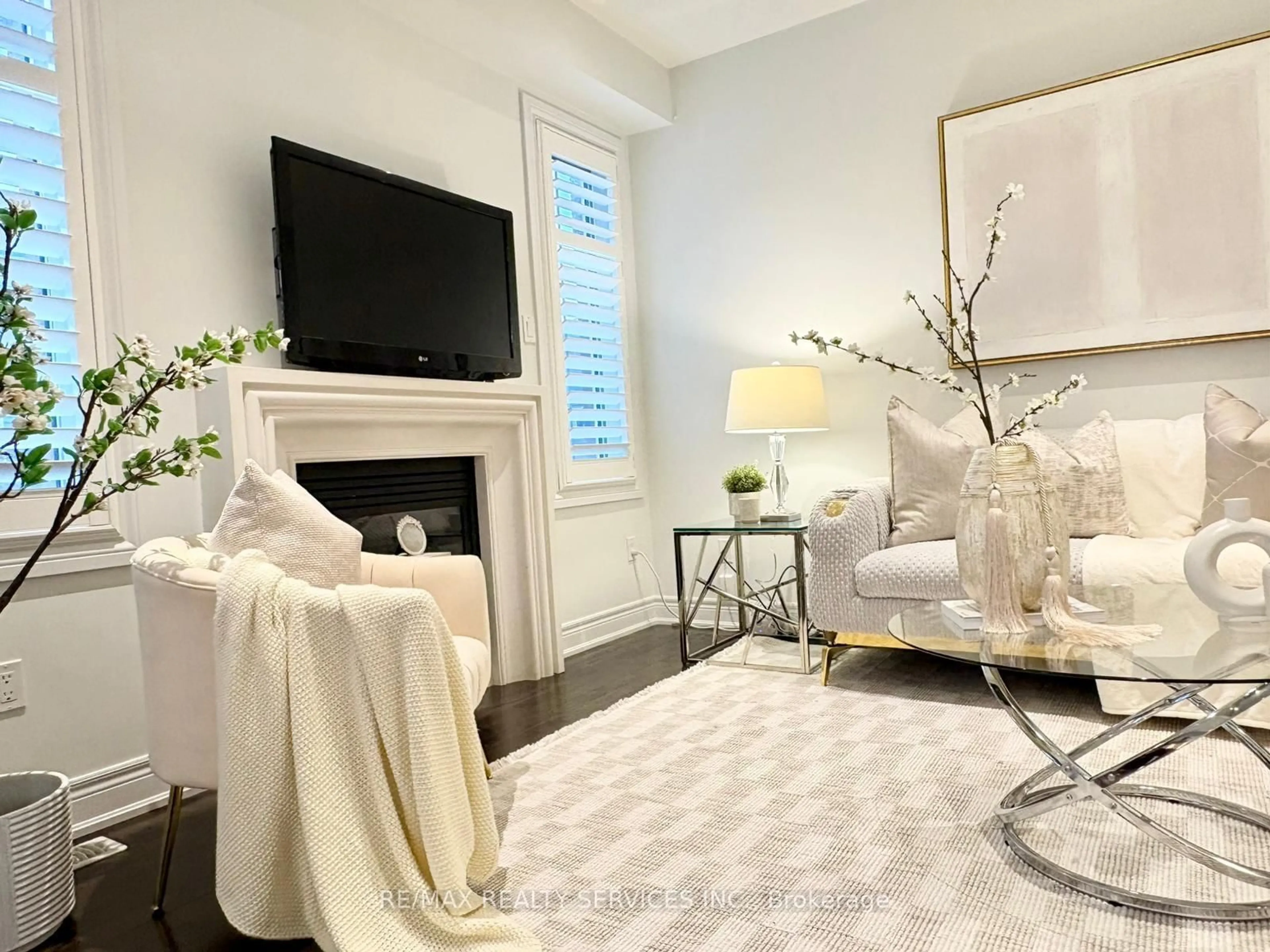 Living room with furniture, unknown for 36 Attraction Dr, Brampton Ontario L6Y 2Z8