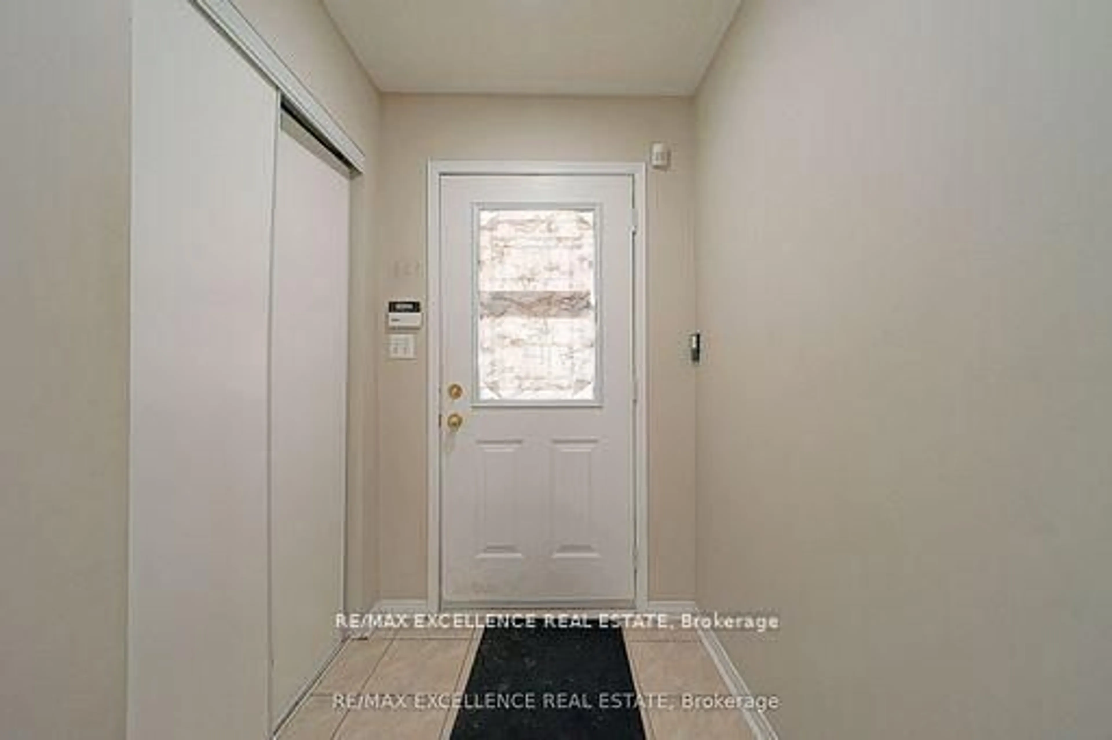 Indoor entryway for 3950 Erin Centre Blvd #66, Mississauga Ontario L5M 0A5