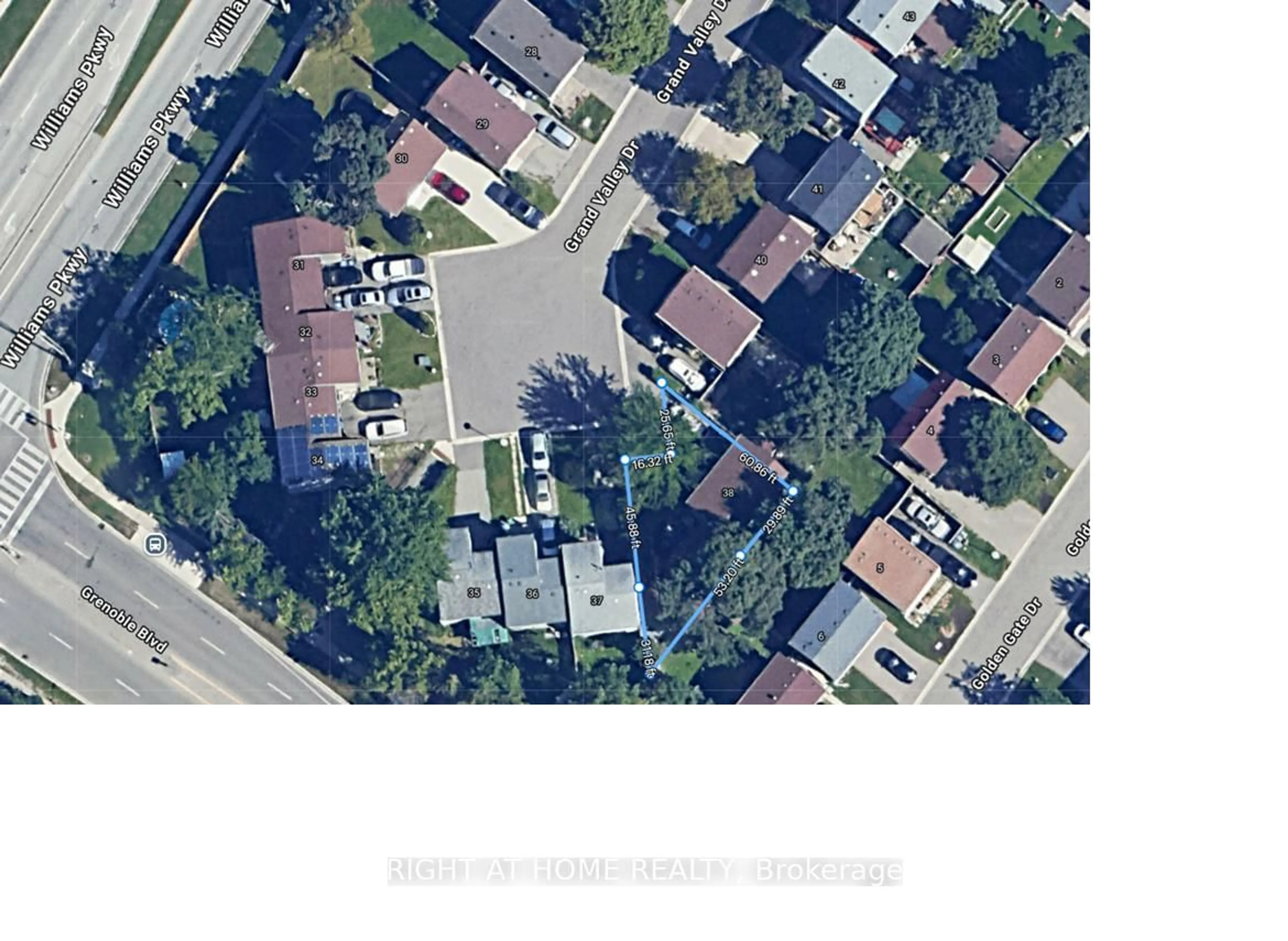 A pic from outside/outdoor area/front of a property/back of a property/a pic from drone, street for 38 Grand Valley Dr, Brampton Ontario L6S 2L1